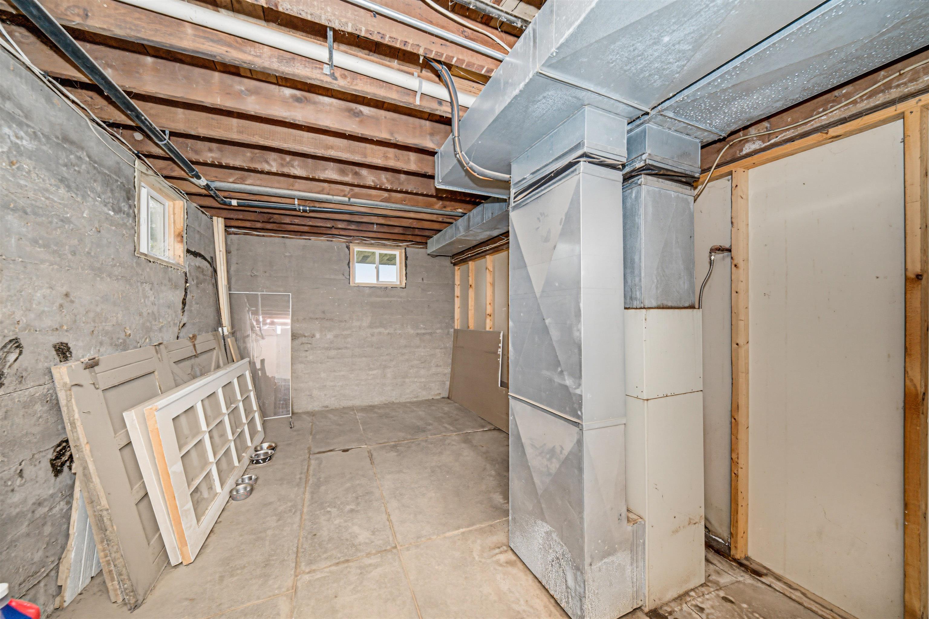 114 E Fifth Property Photo 11