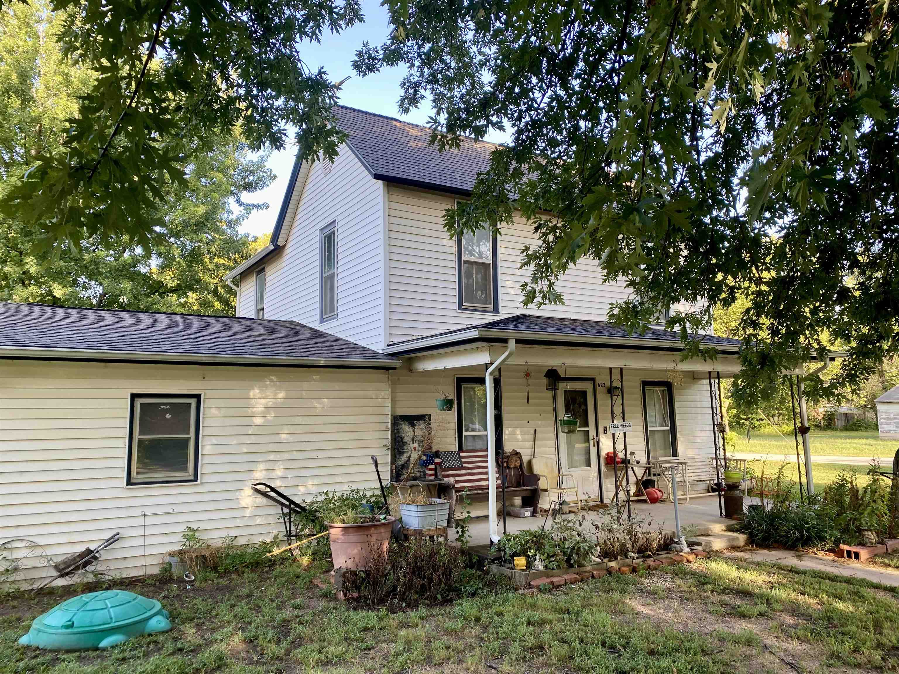 623 N Line Property Photo 3