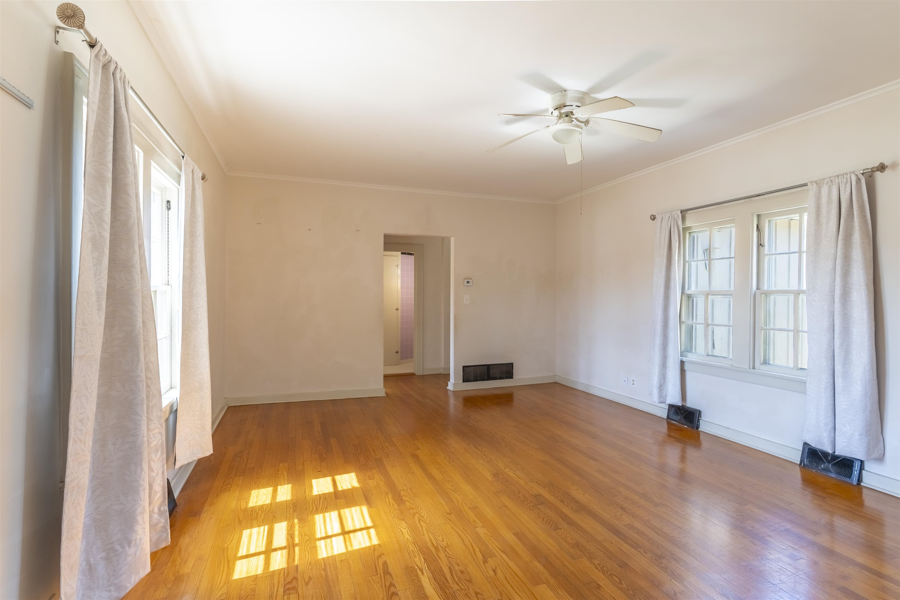 1416 W Kansas Ave. Property Photo 10