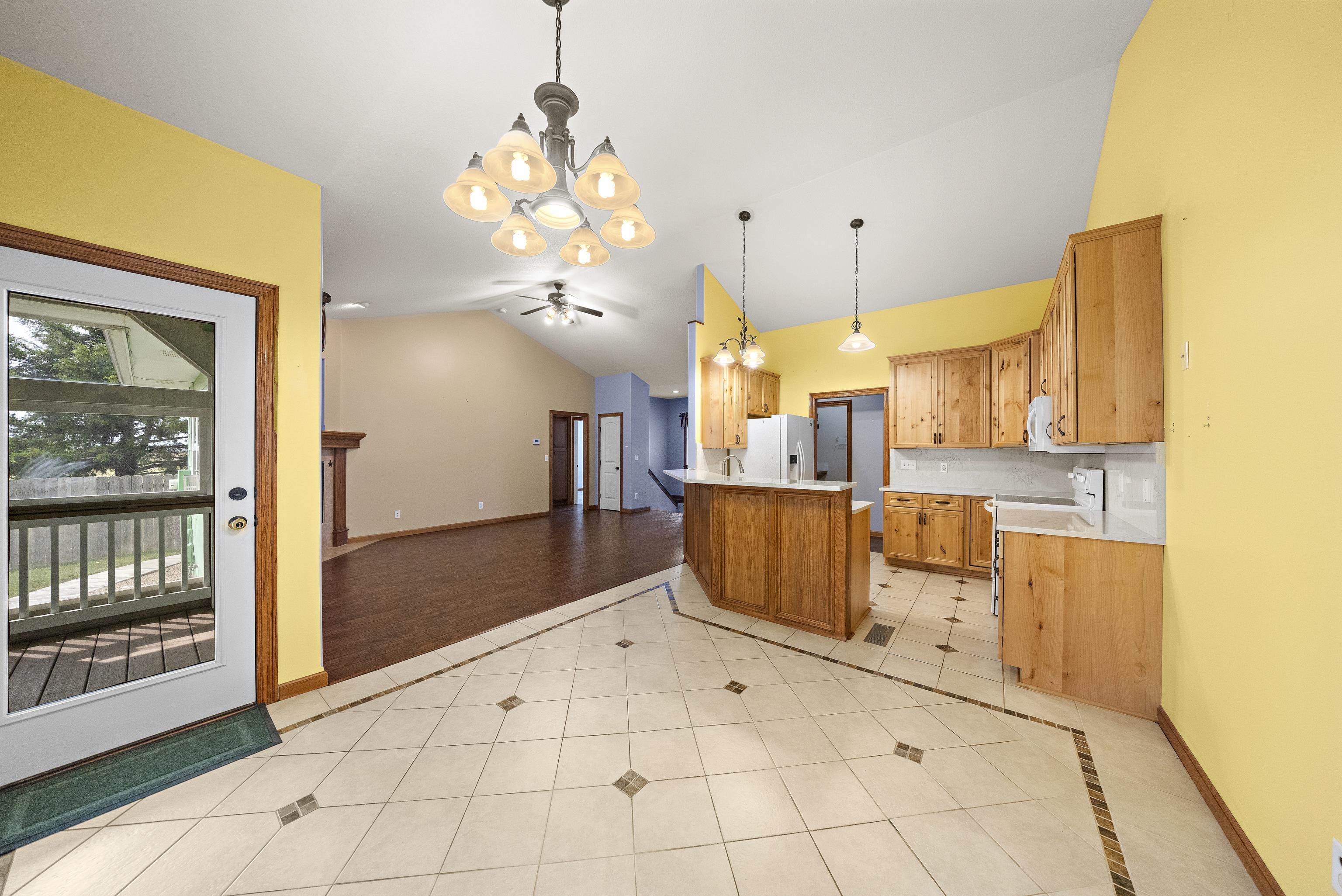 1120 Split Oak Dr Property Photo 10