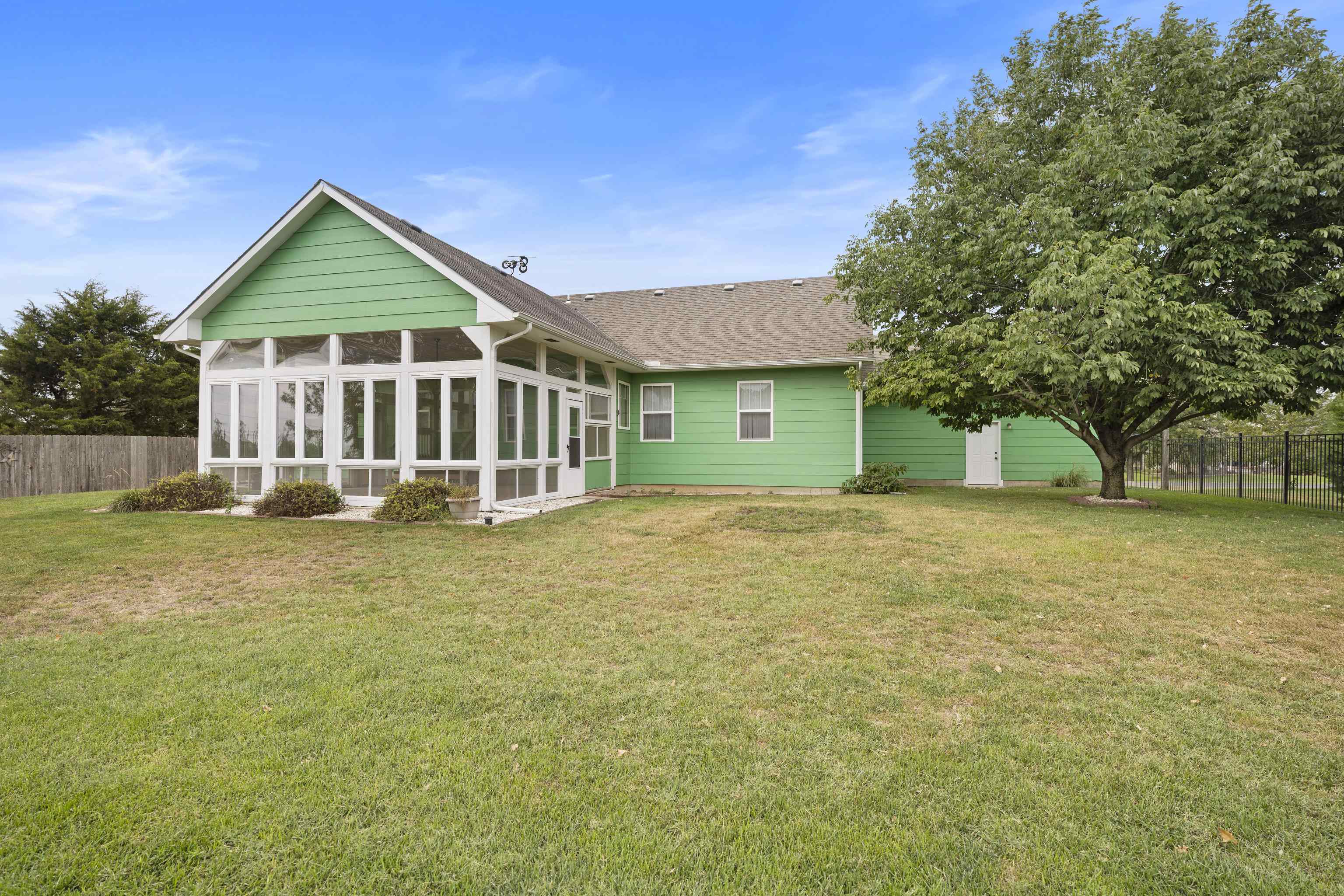 1120 Split Oak Dr Property Photo 34