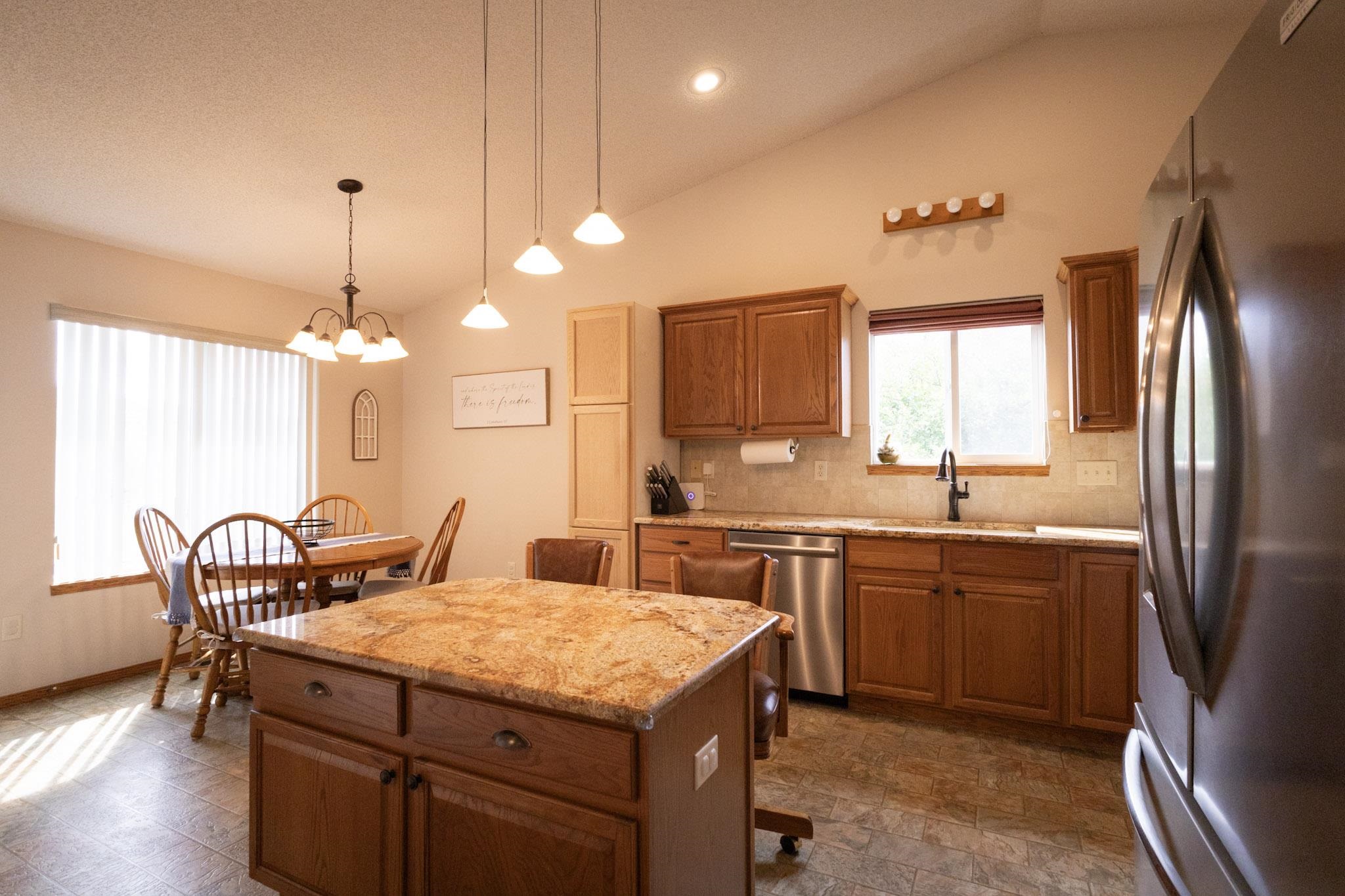 2143 East Quail Hollow Street Property Photo 6