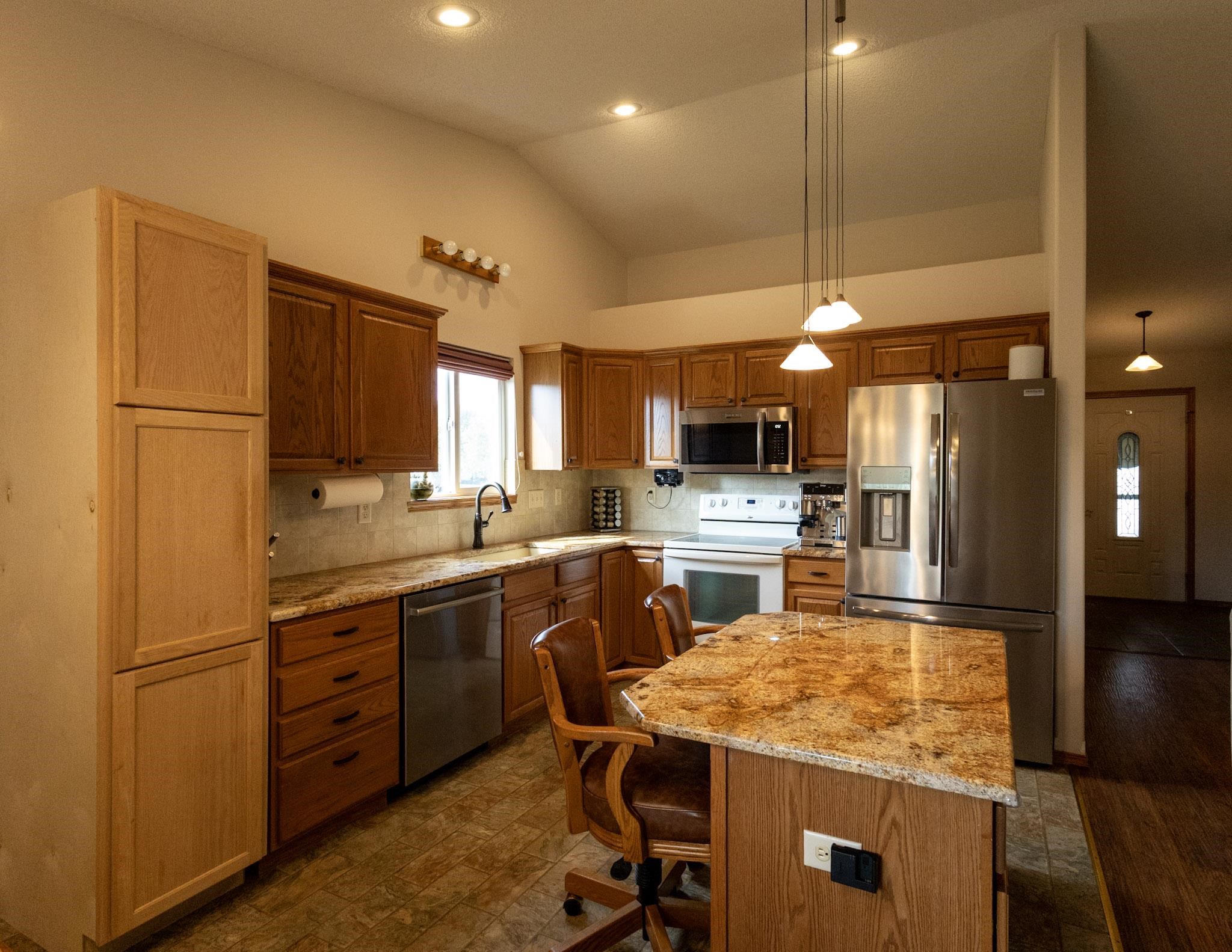 2143 East Quail Hollow Street Property Photo 7