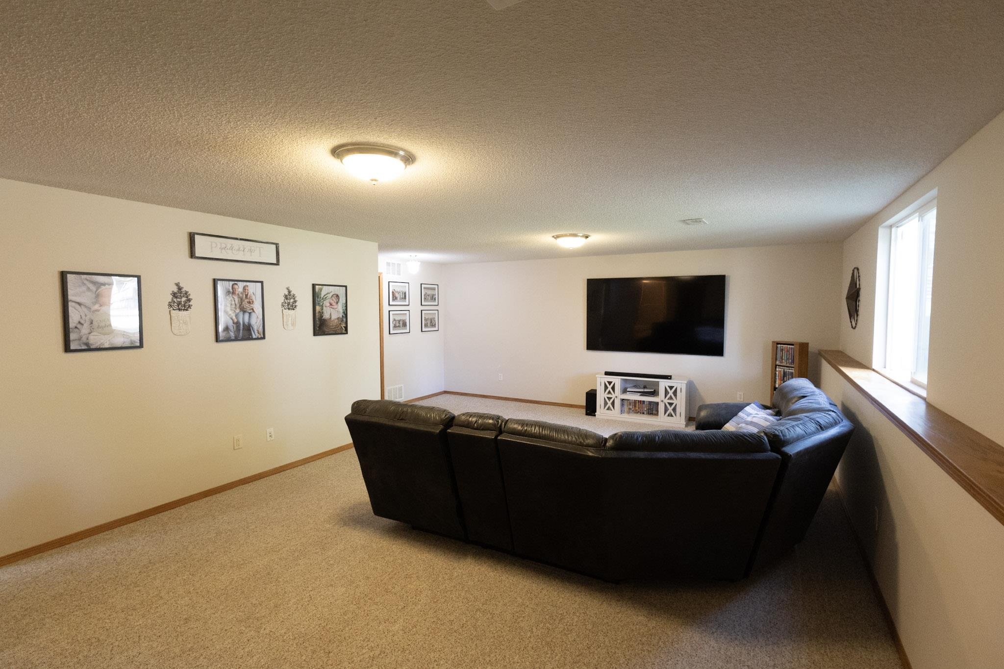 2143 East Quail Hollow Street Property Photo 18