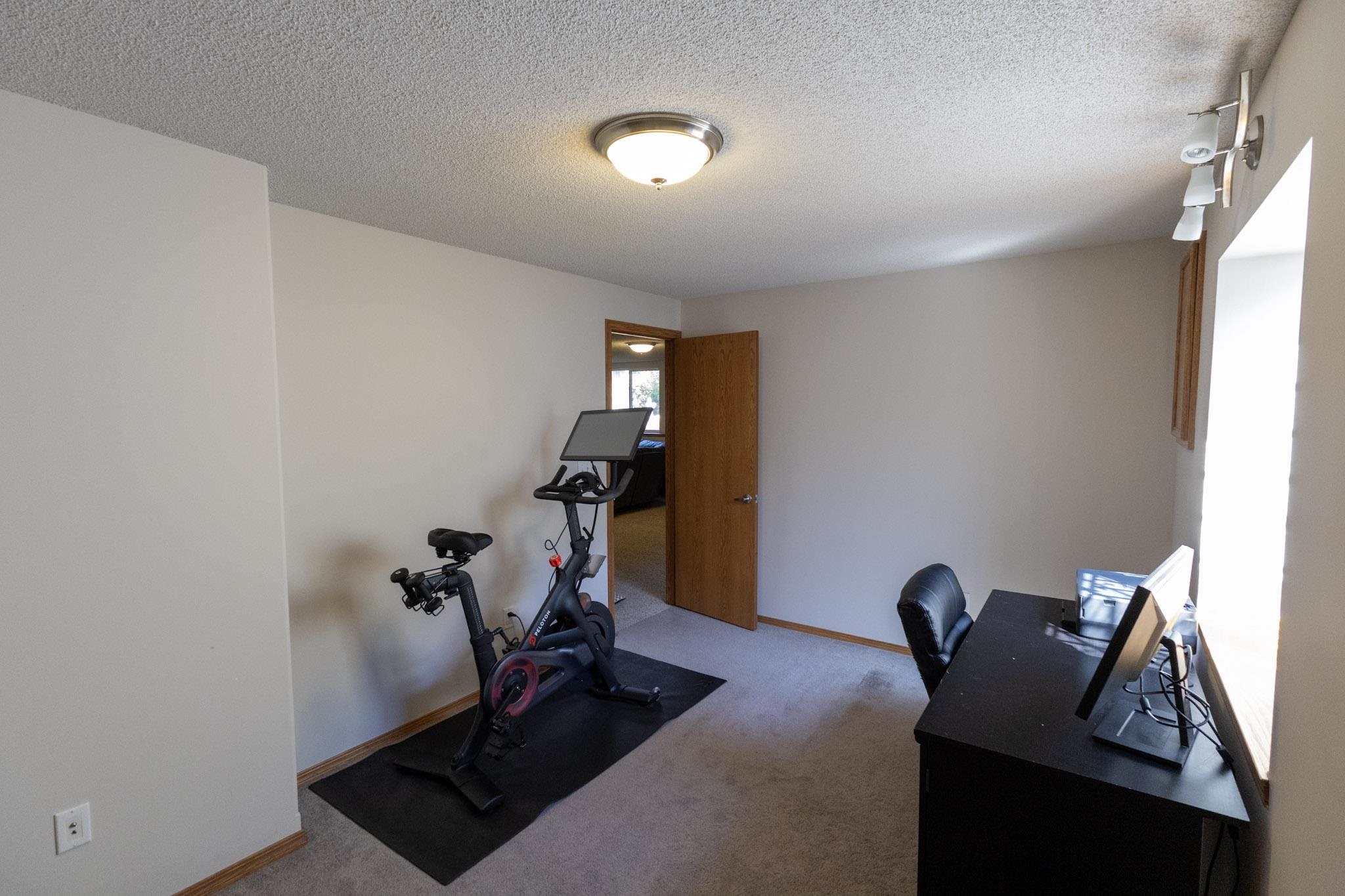 2143 East Quail Hollow Street Property Photo 20