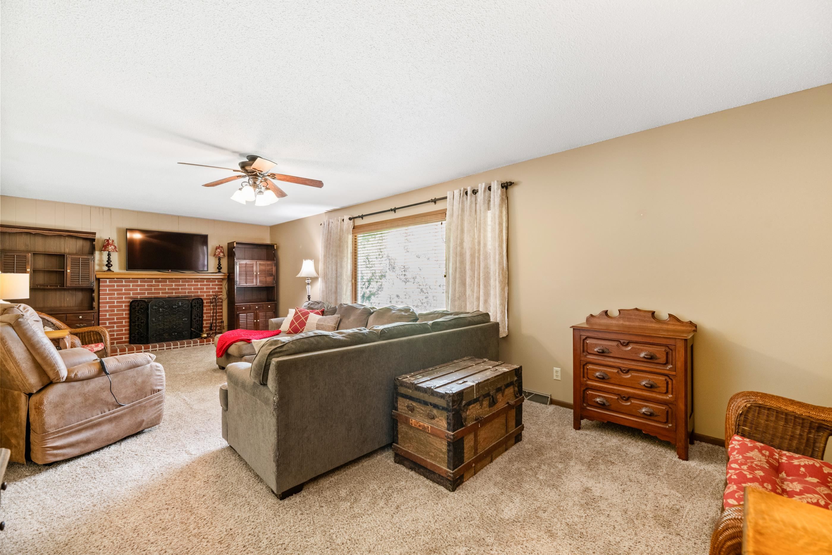 11621 N Ridge Road Property Photo 6