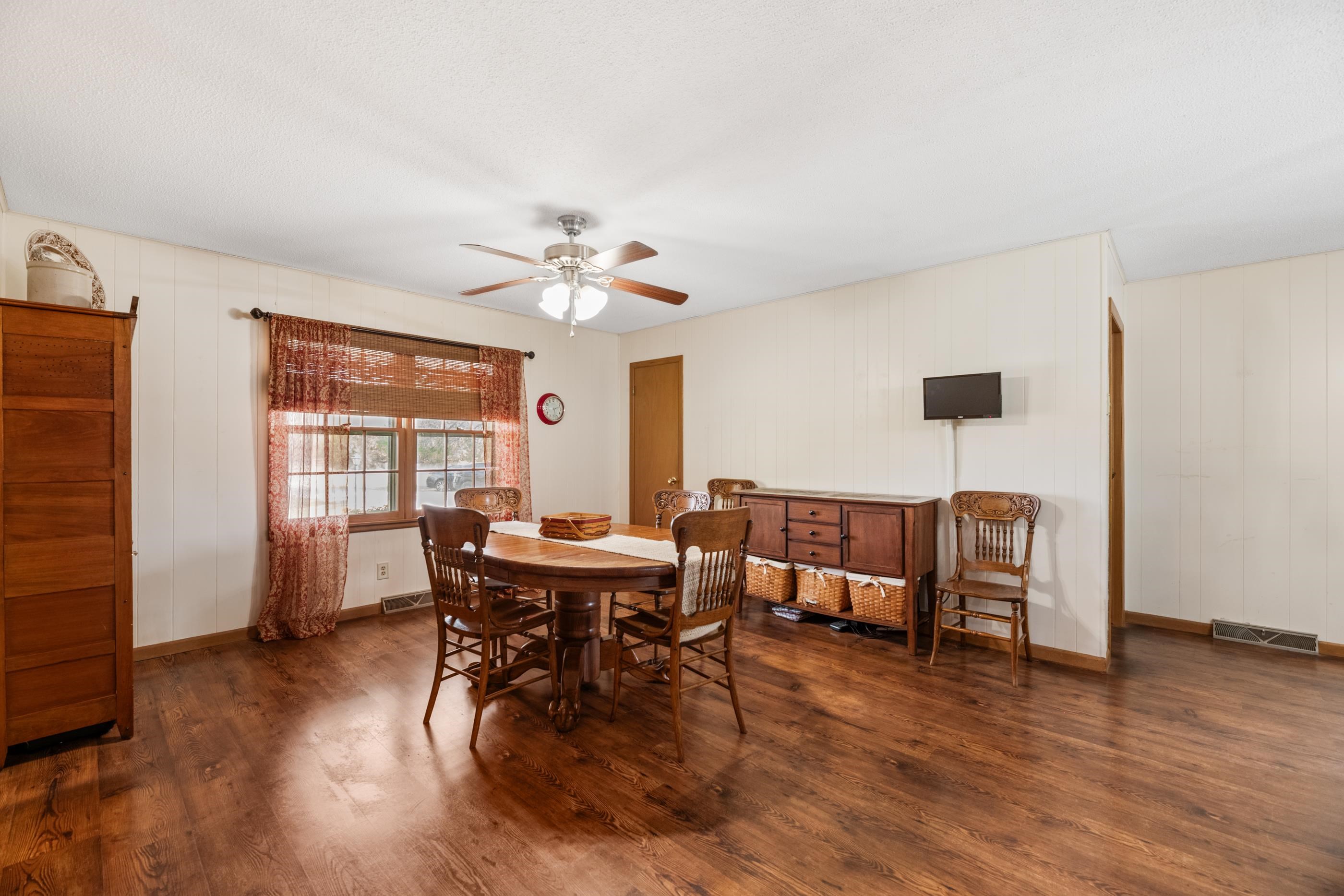 11621 N Ridge Road Property Photo 9