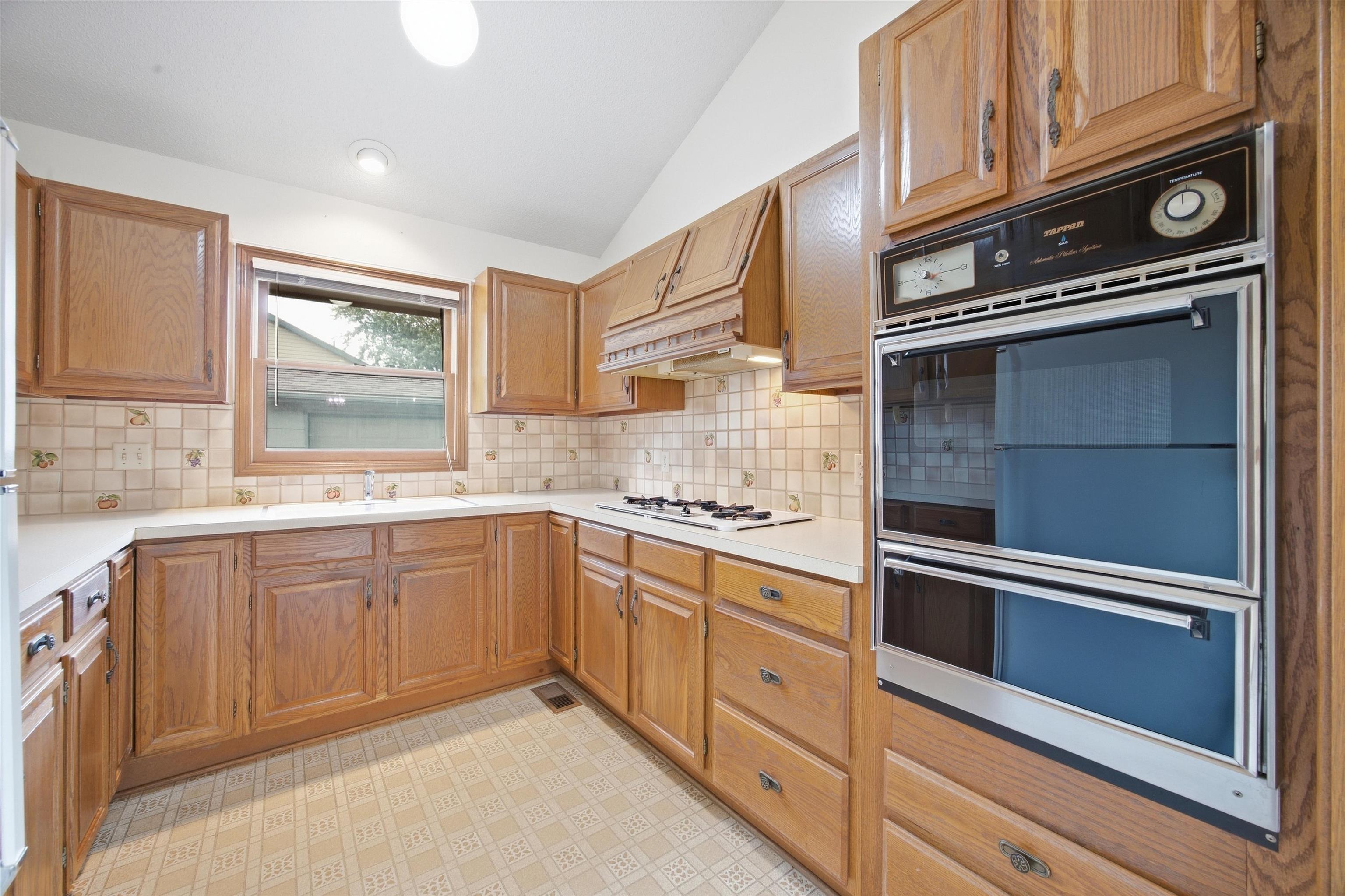 1986 S Longford St. Property Photo 10