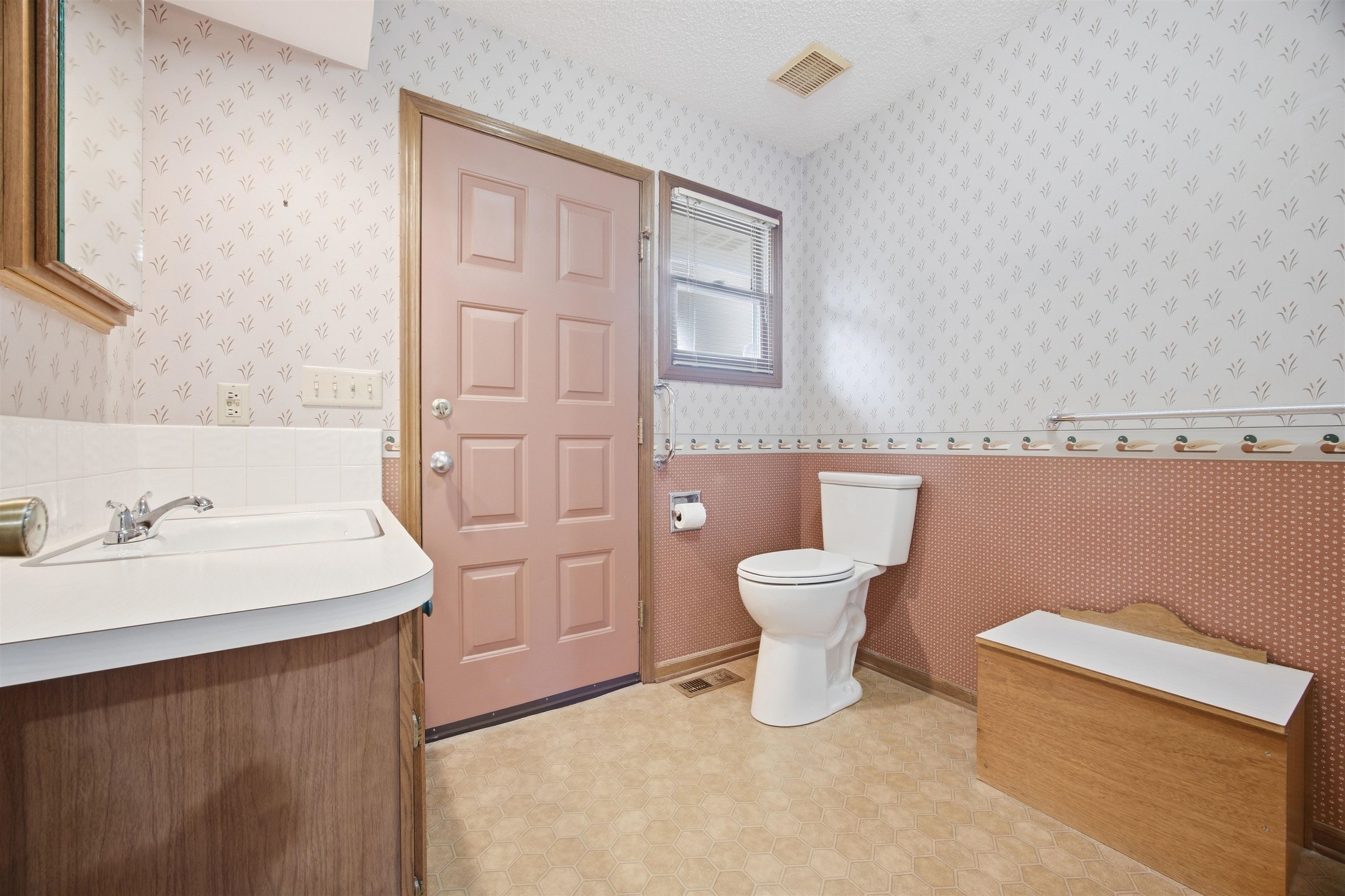 1986 S Longford St. Property Photo 17