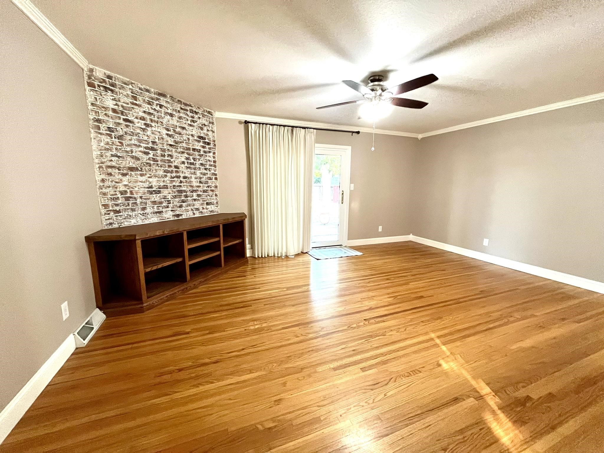 1156 N Waddington Property Photo 9