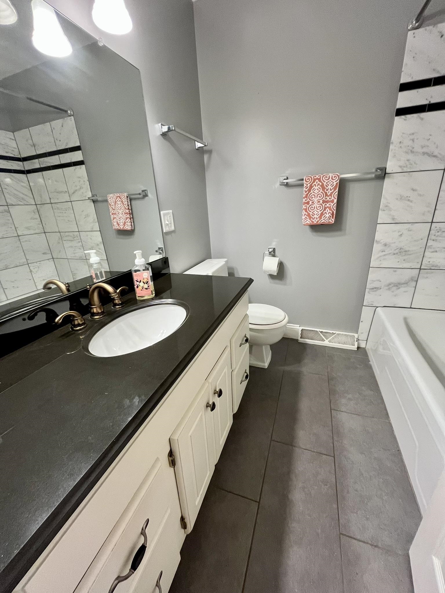 1156 N Waddington Property Photo 15