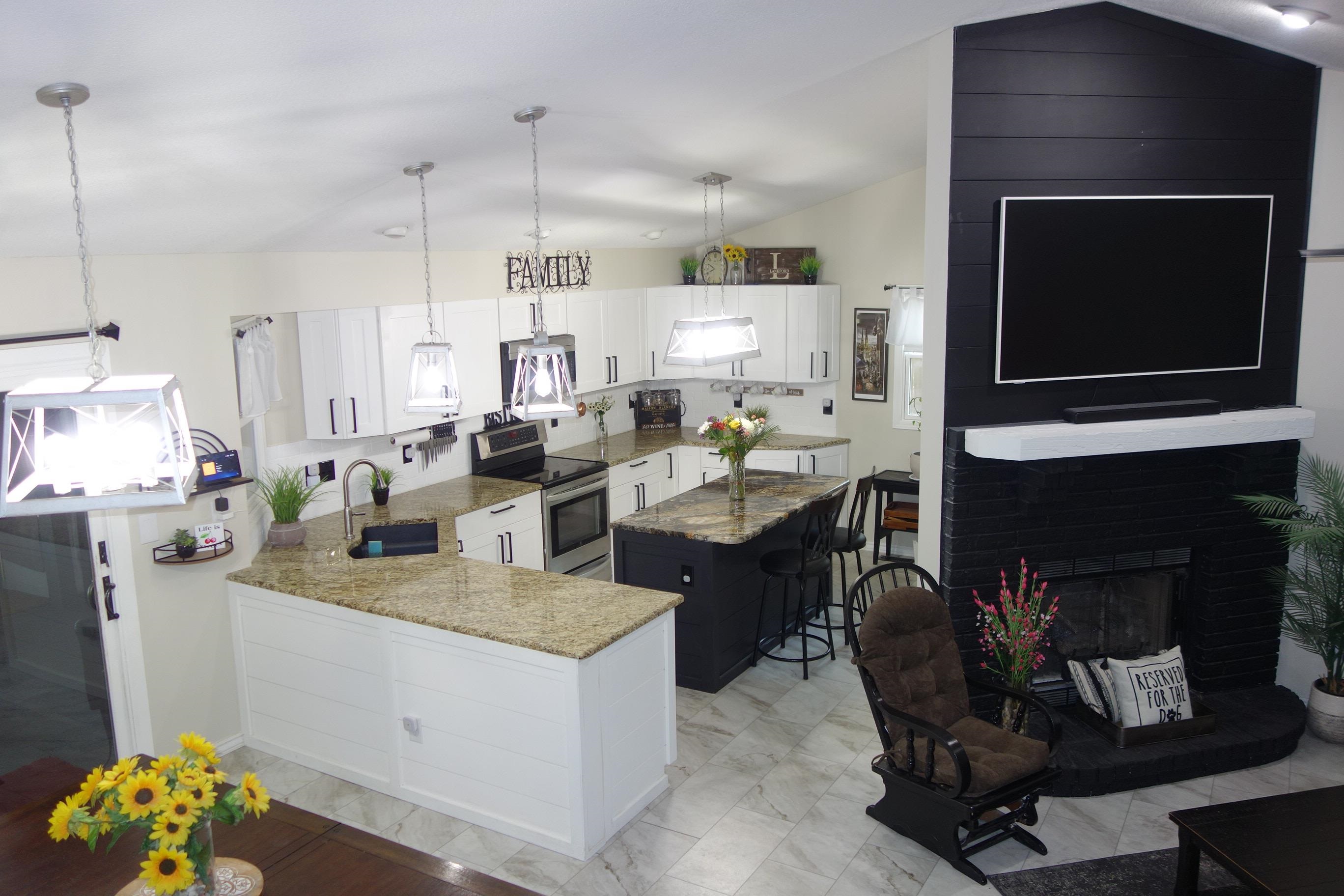 1519 E Horizon Property Photo 10