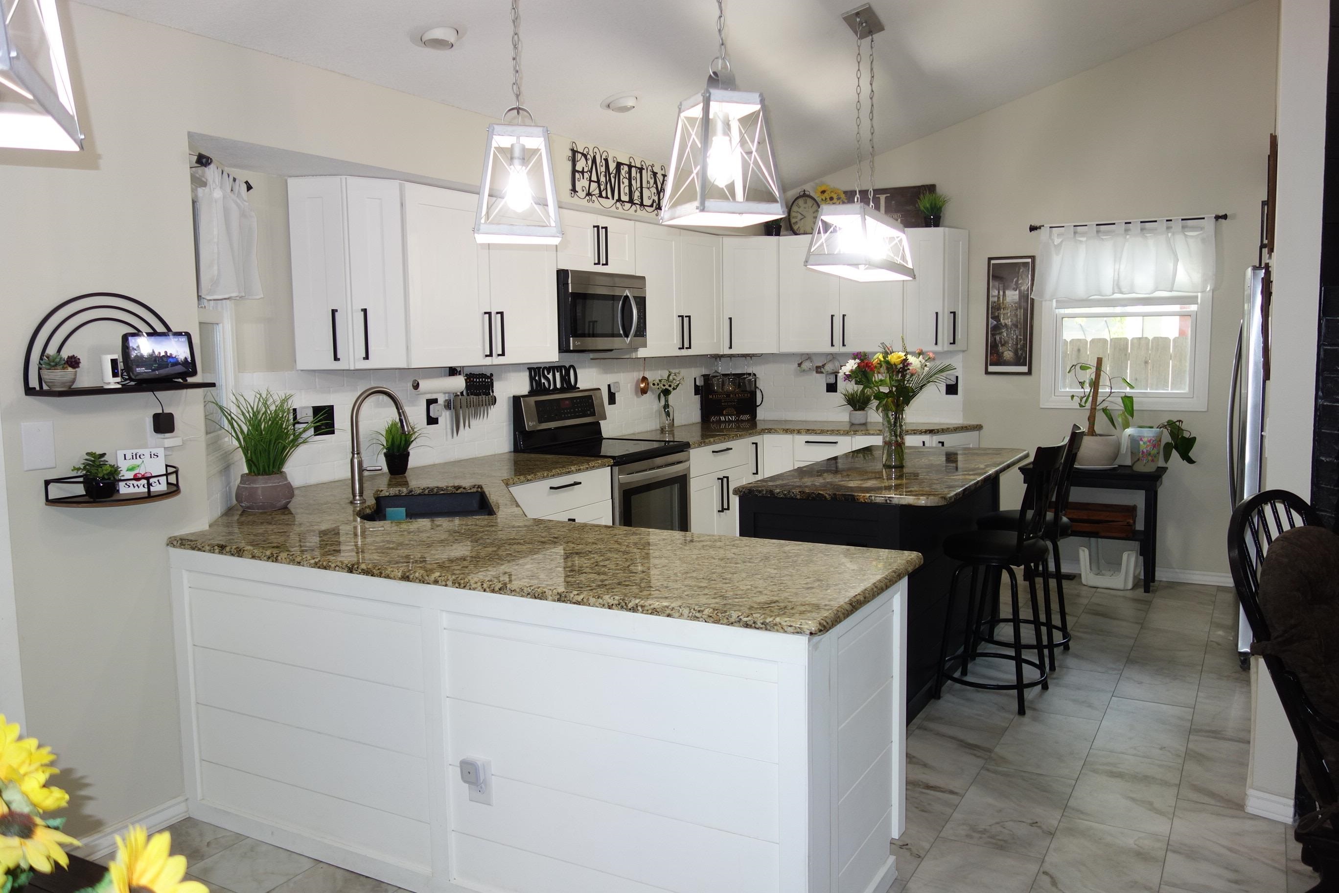 1519 E Horizon Property Photo 11