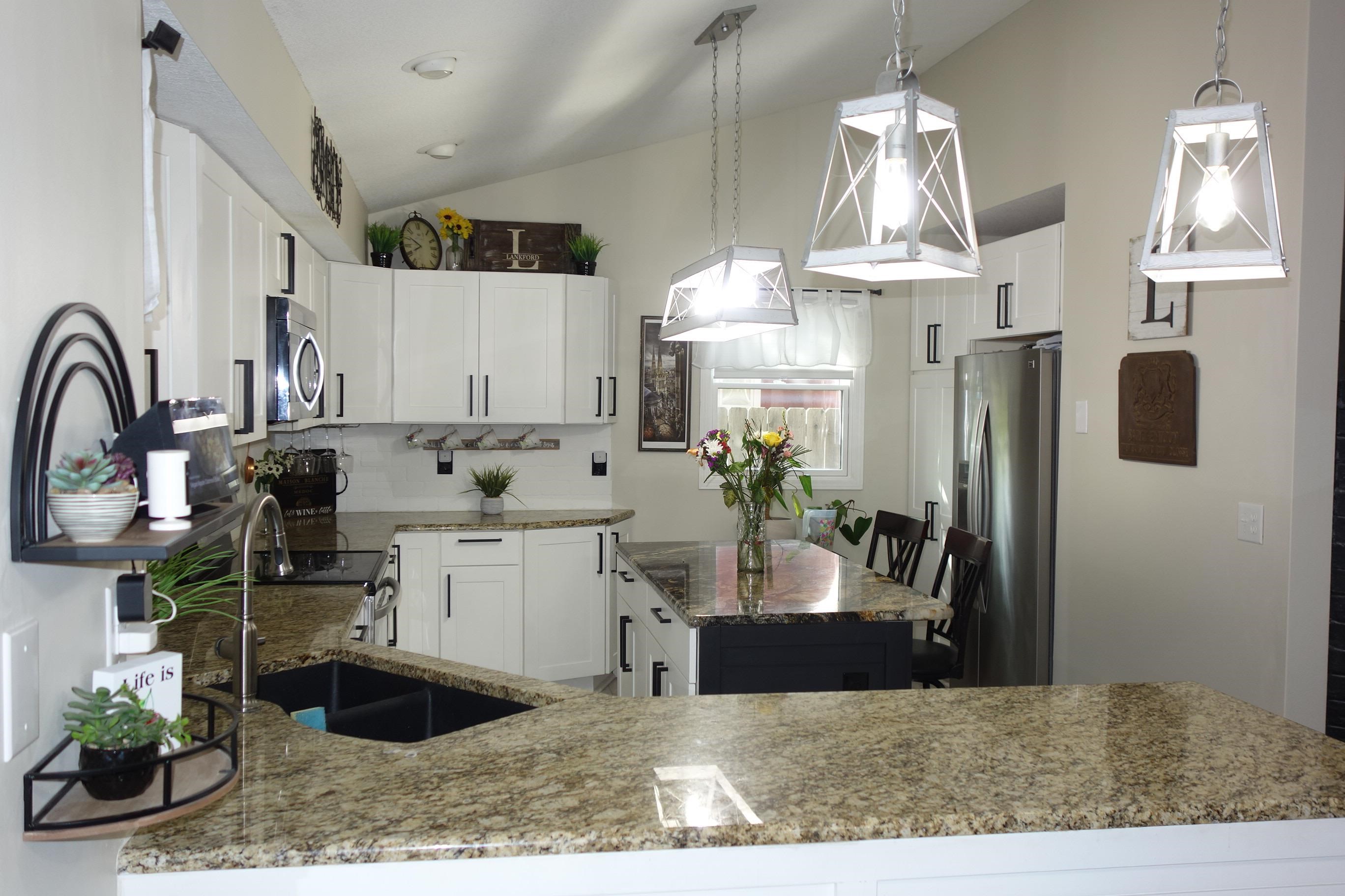 1519 E Horizon Property Photo 13