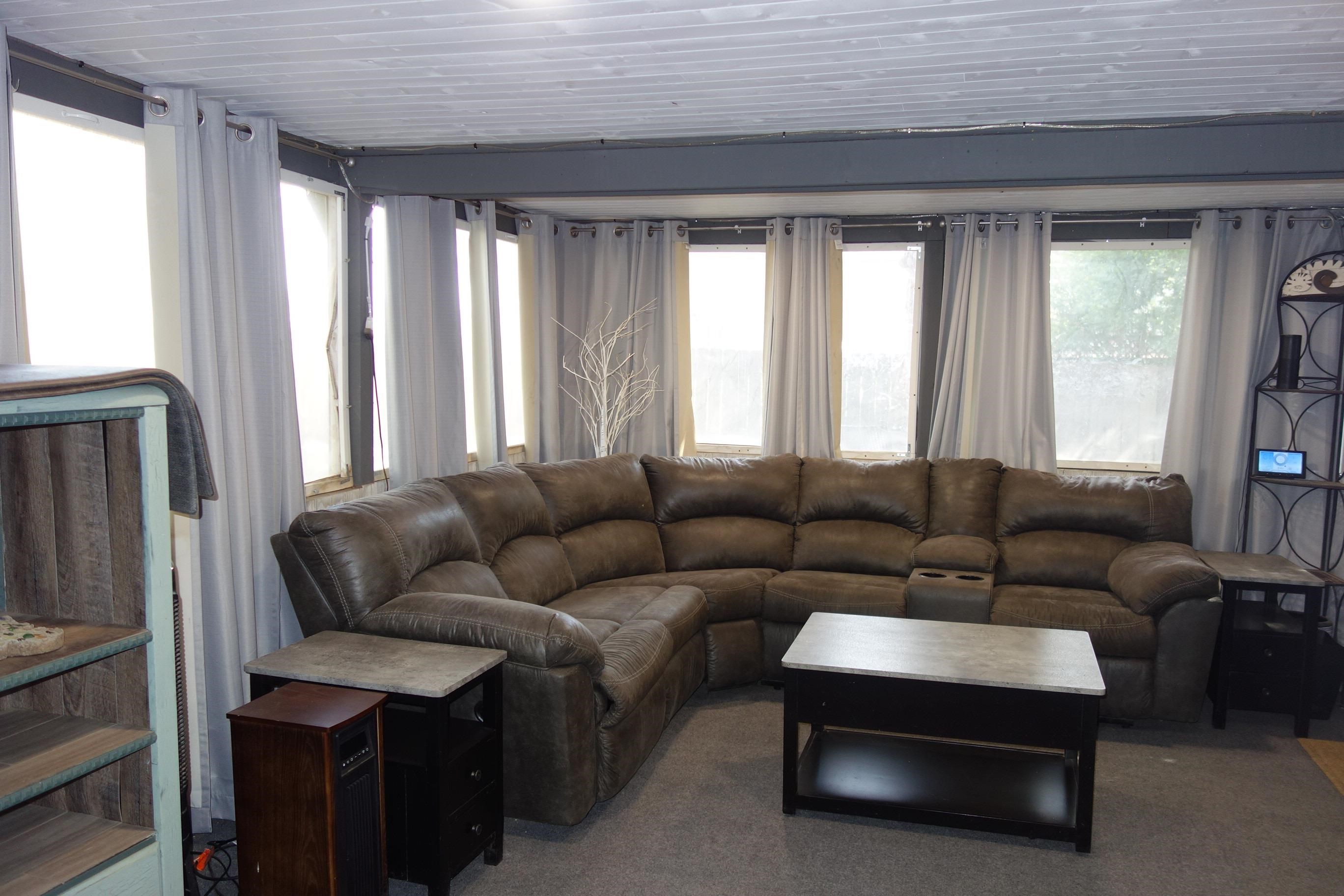 1519 E Horizon Property Photo 14