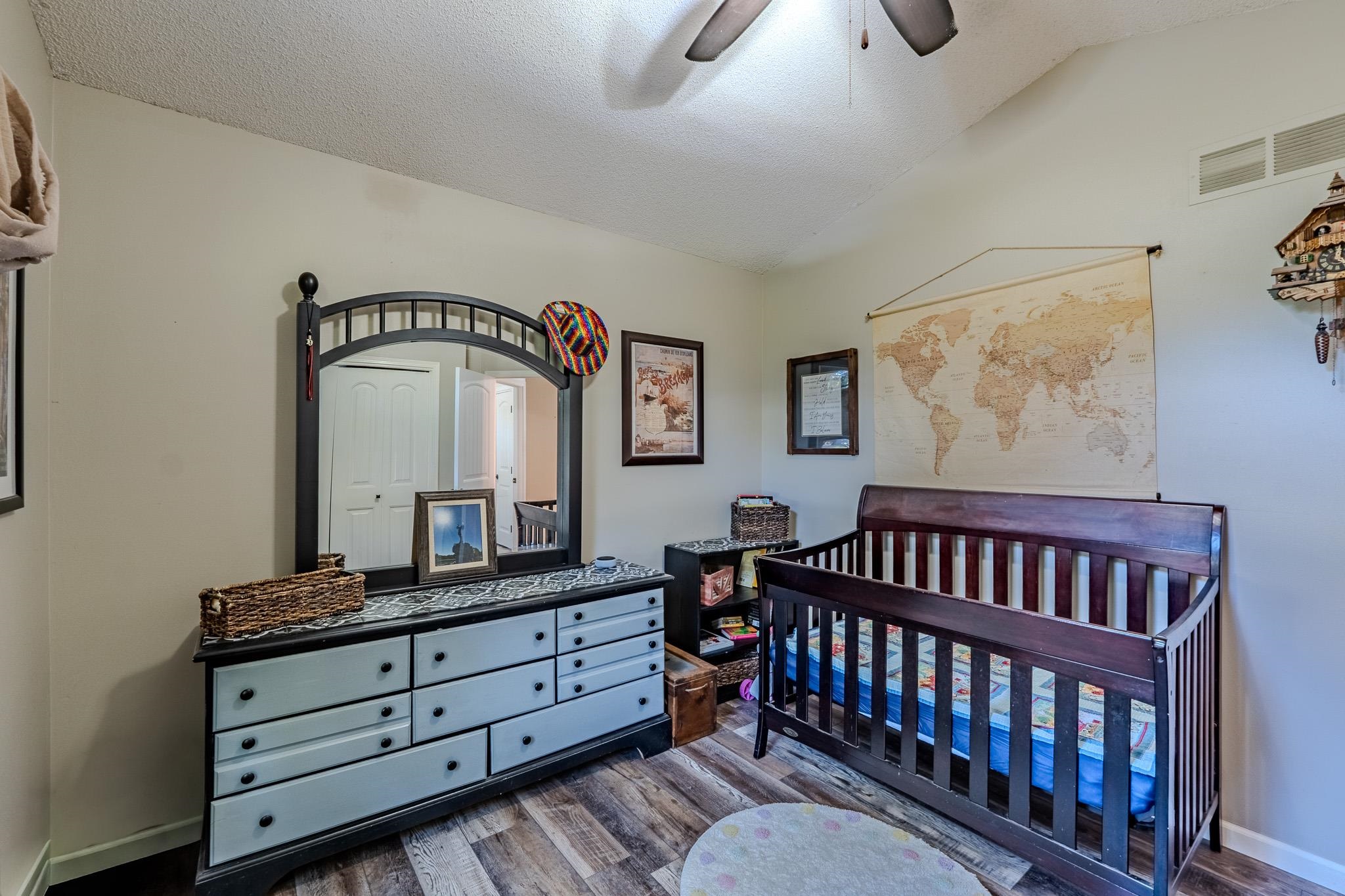 1519 E Horizon Property Photo 21