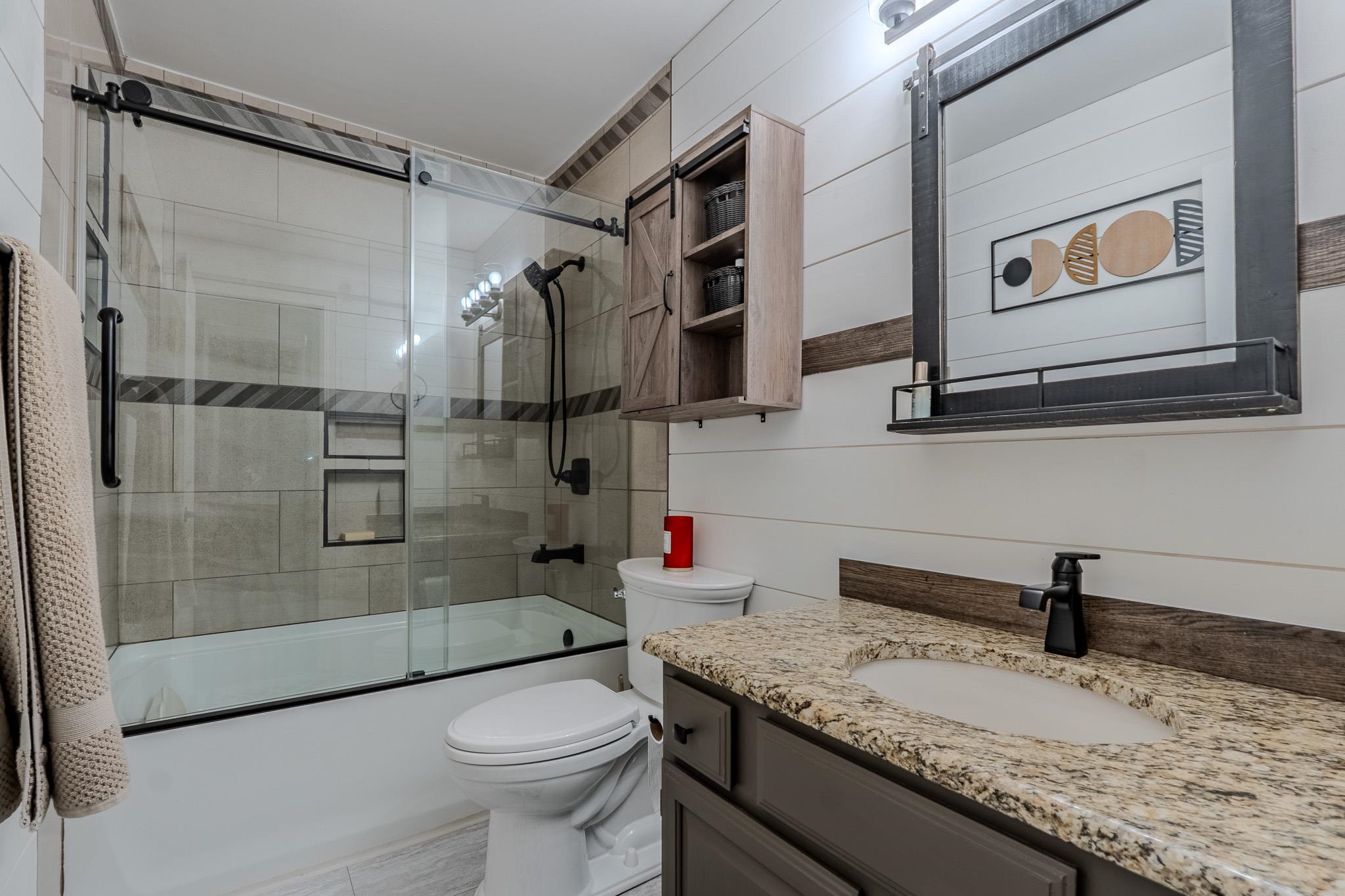 1519 E Horizon Property Photo 22
