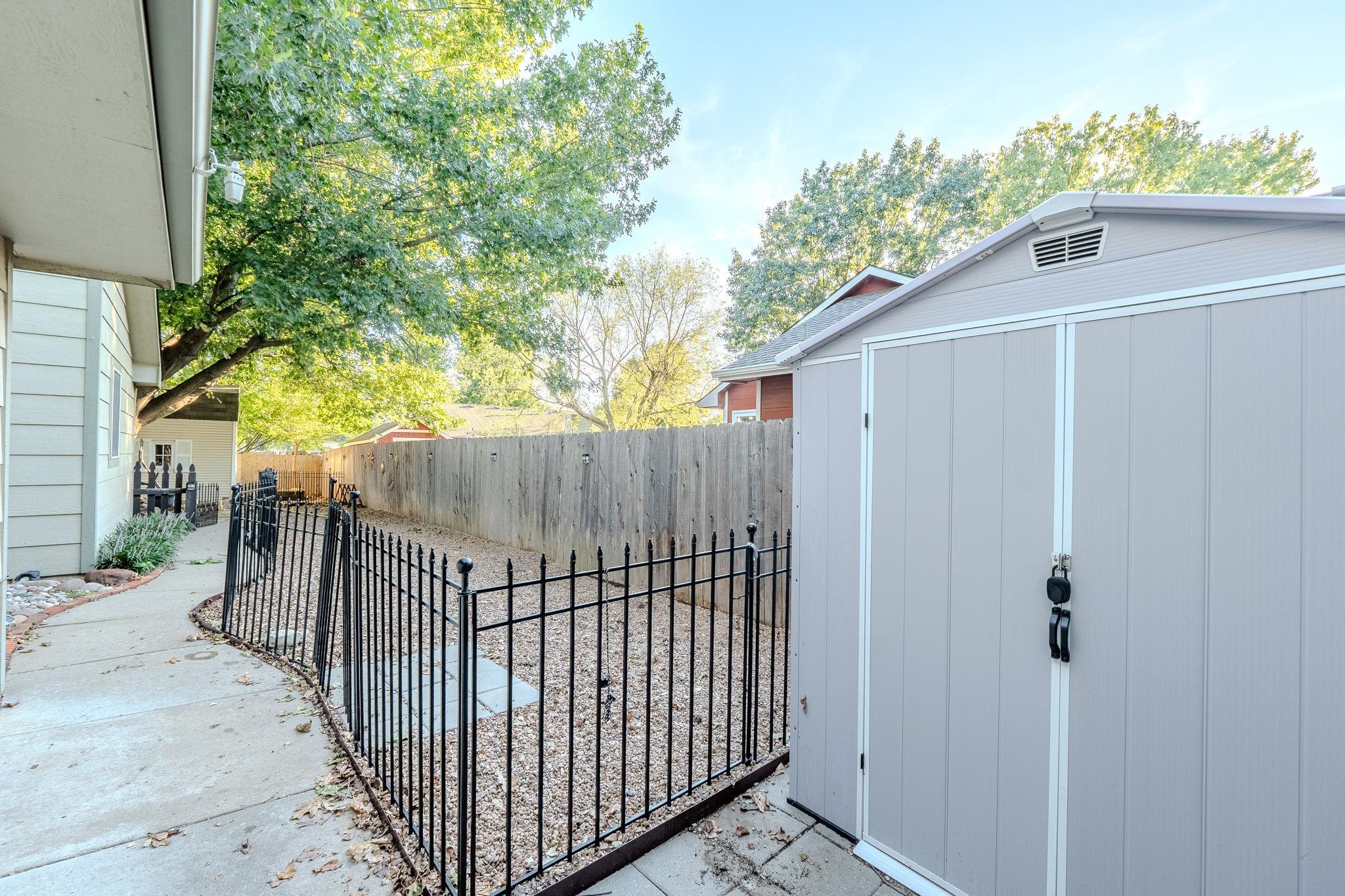 1519 E Horizon Property Photo 33