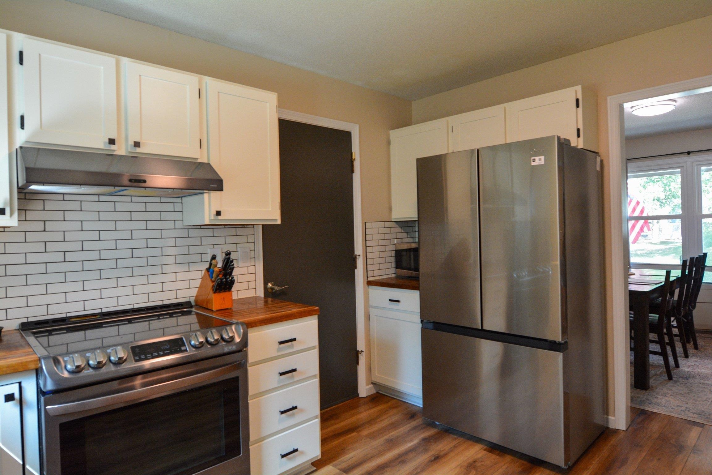 219 E Sandhill Rd. Property Photo 8