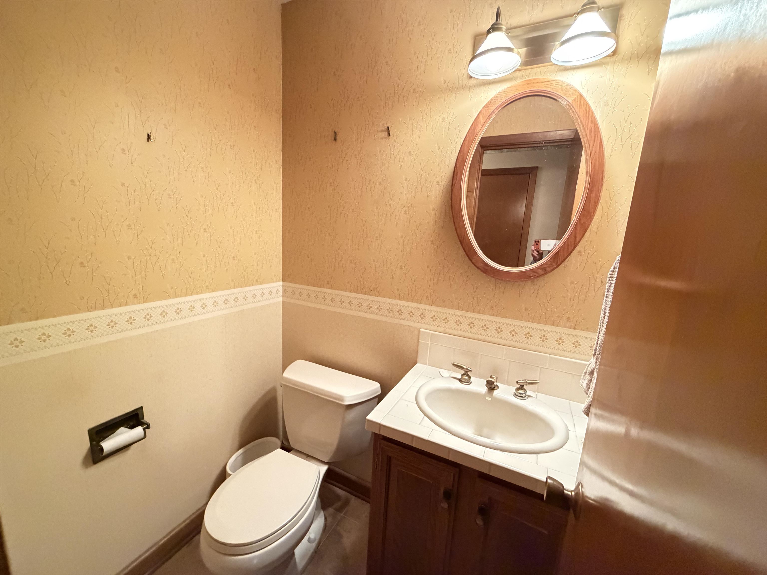 1566 N West Lynn Property Photo 14