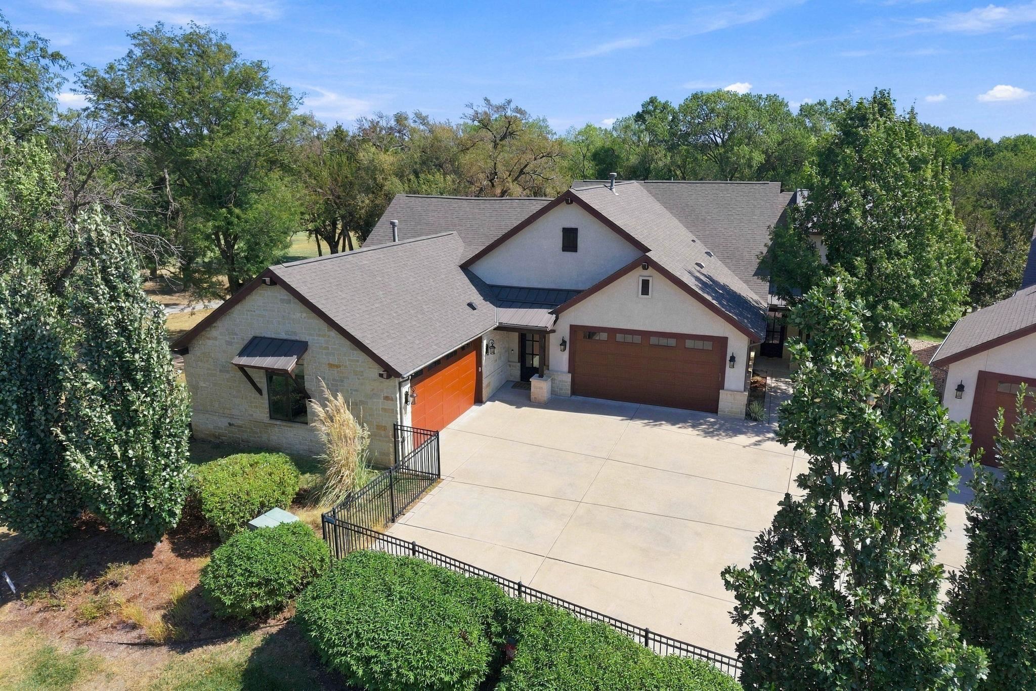 2268 N Tallgrass Property Photo 3