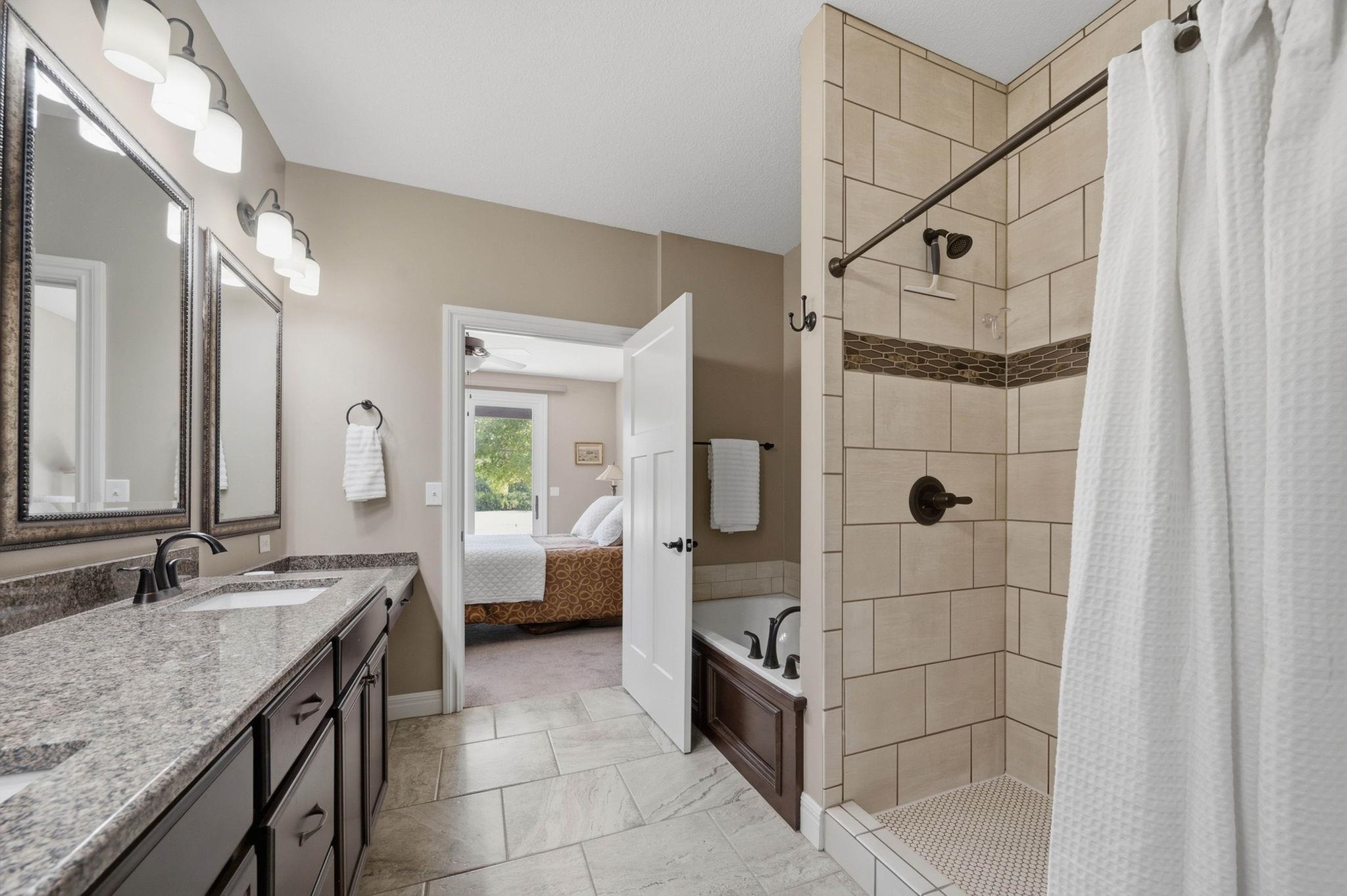 2268 N Tallgrass Property Photo 18