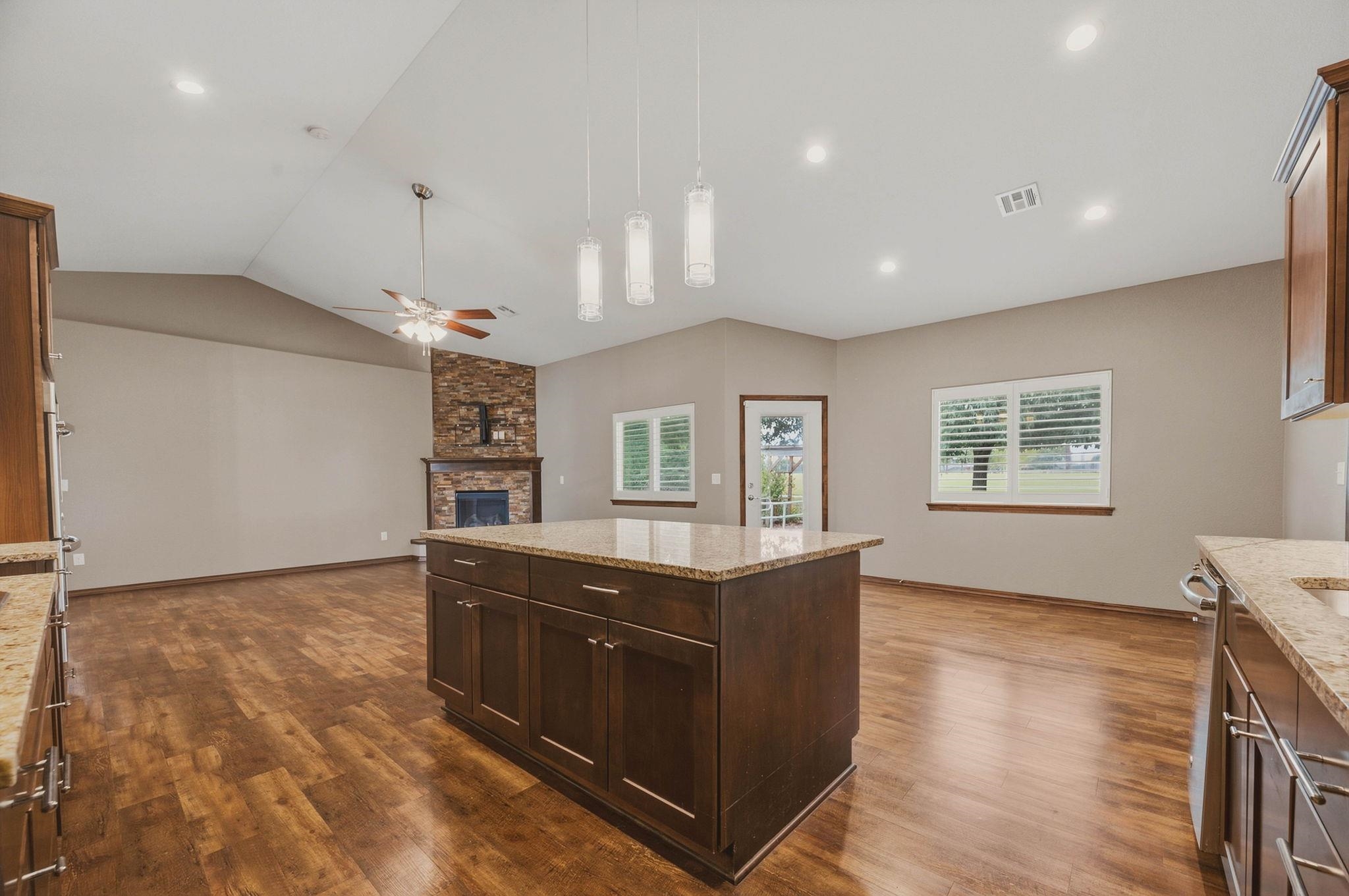1209 S Arbor Meadows St Property Photo 10