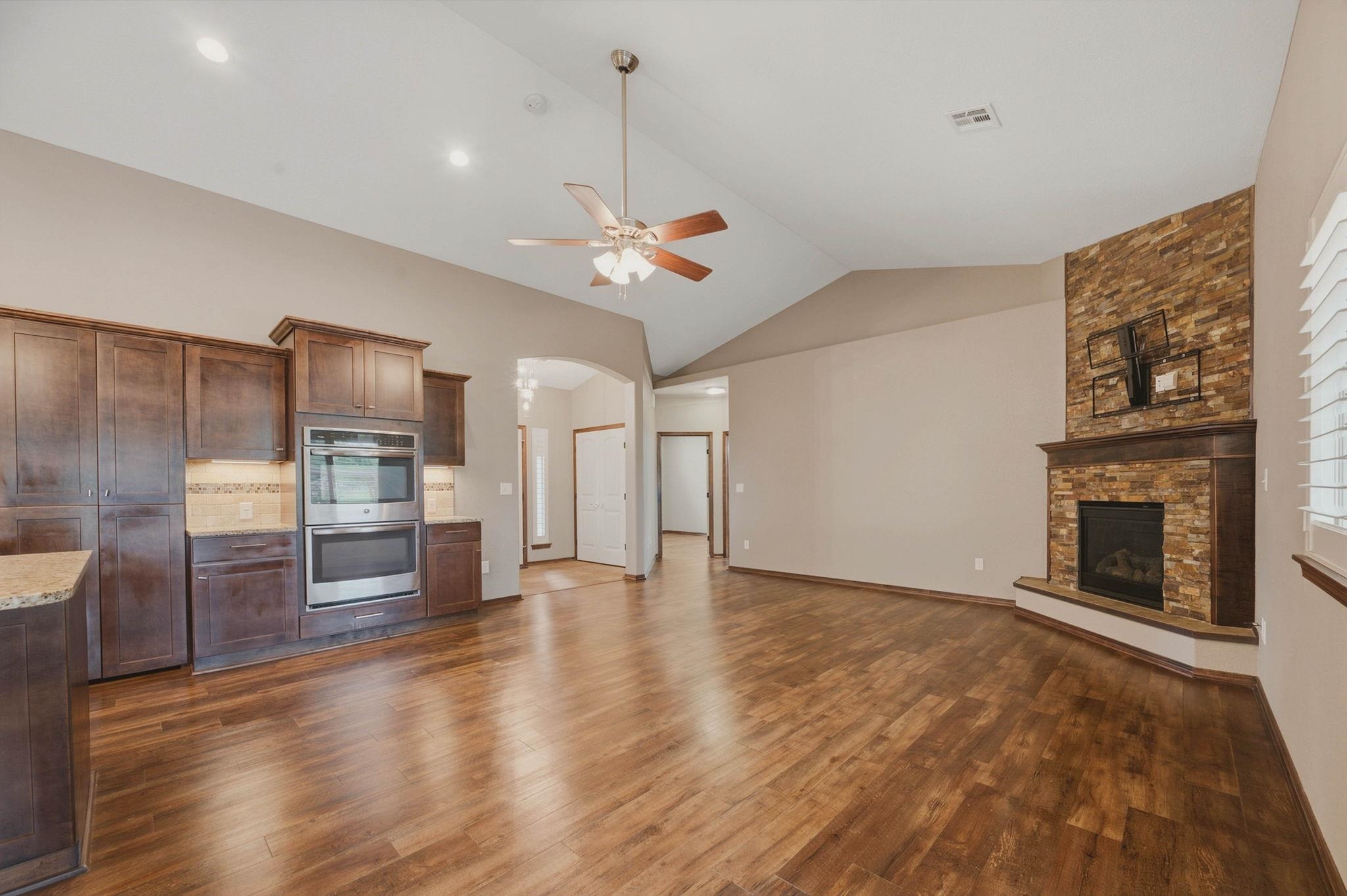 1209 S Arbor Meadows St Property Photo 12