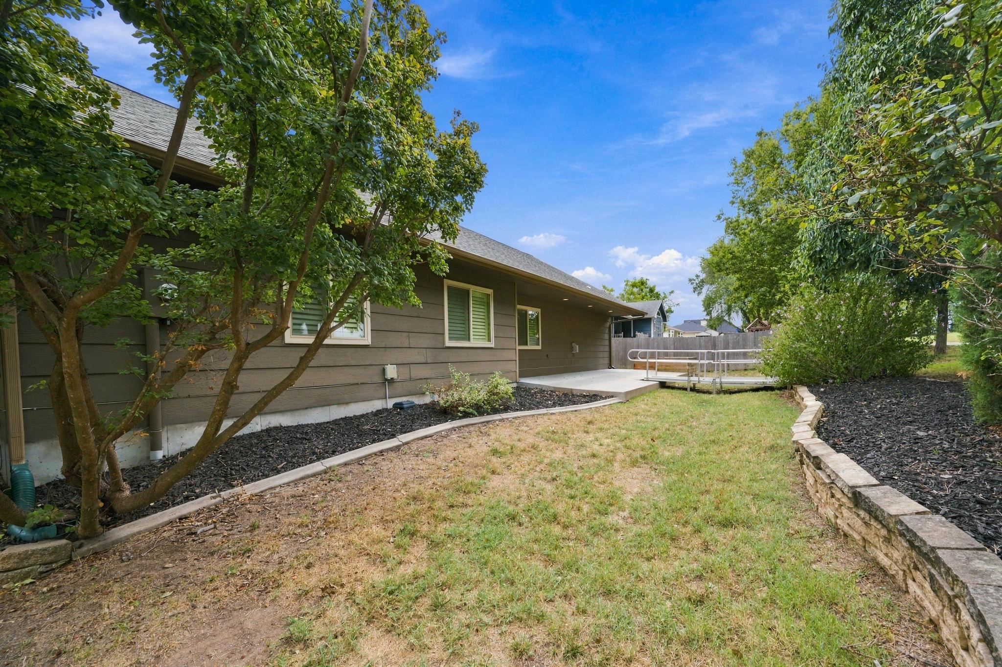 1209 S Arbor Meadows St Property Photo 25