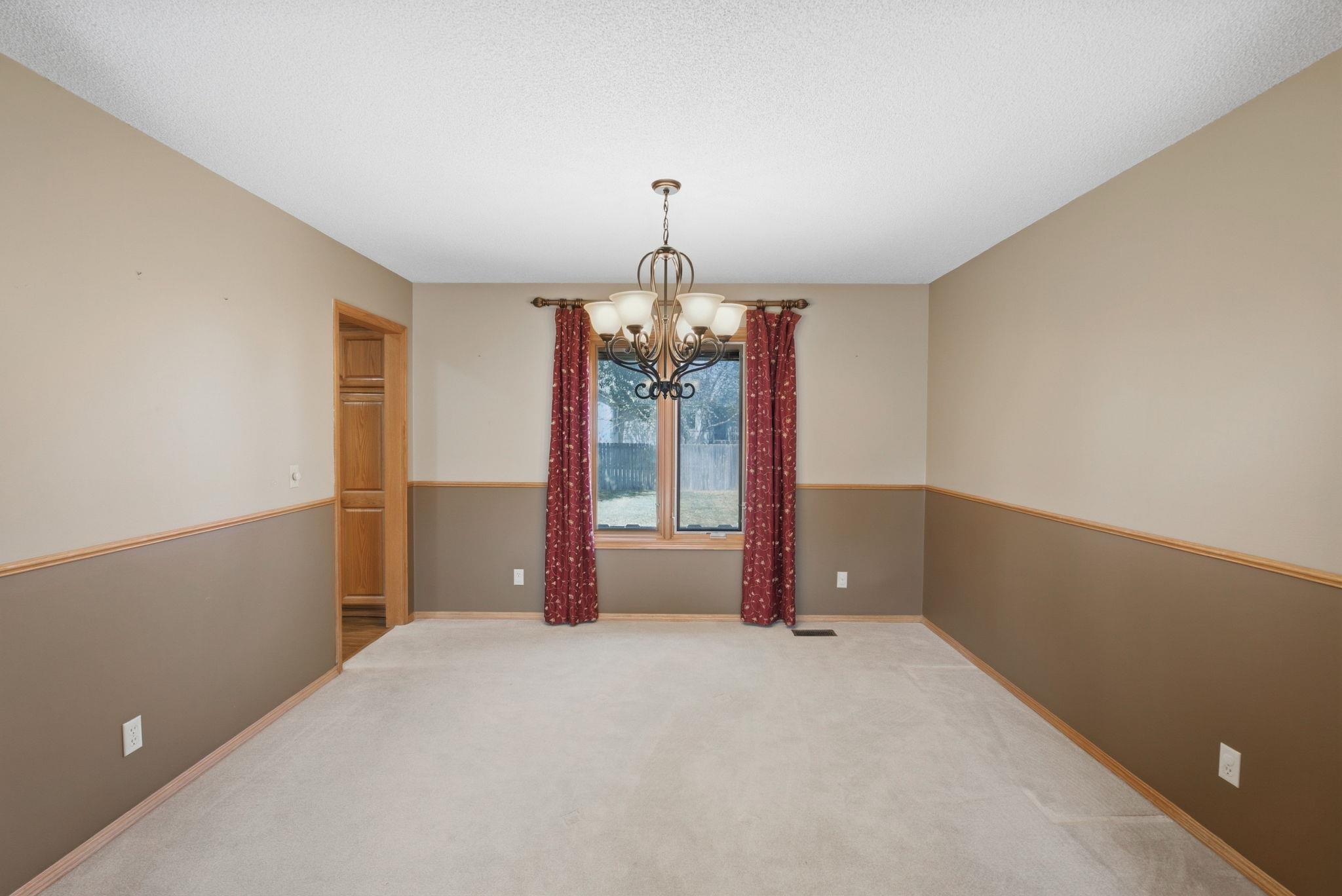 10214 W Jamesburg St Property Photo 7