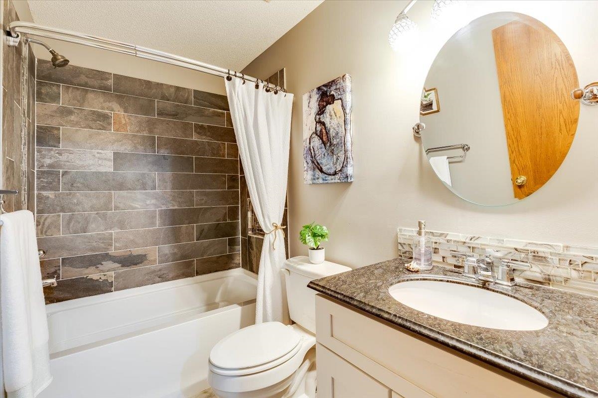 2682 N Shefford Ct Property Photo 18