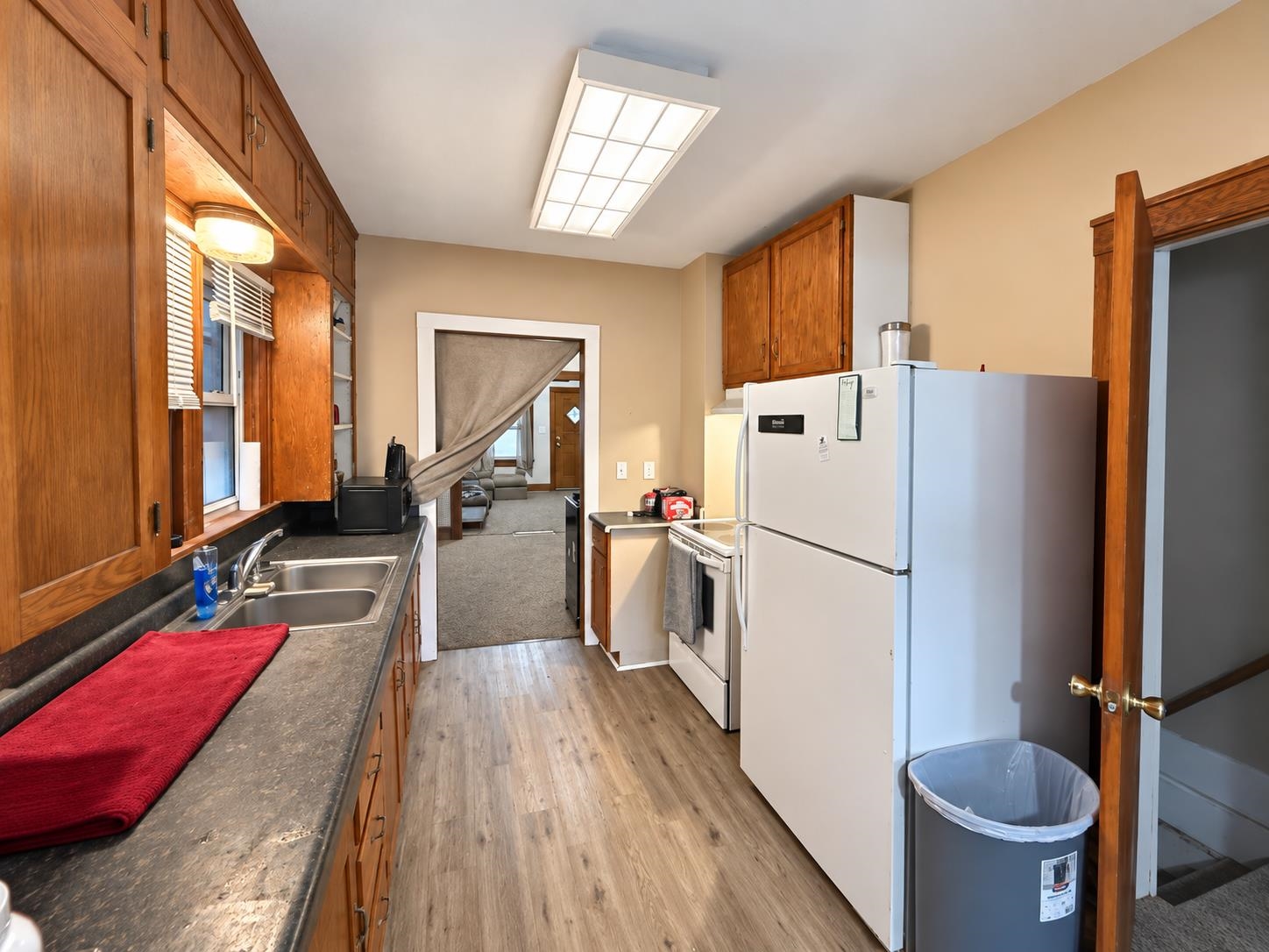 1636 S Market St Property Photo 6