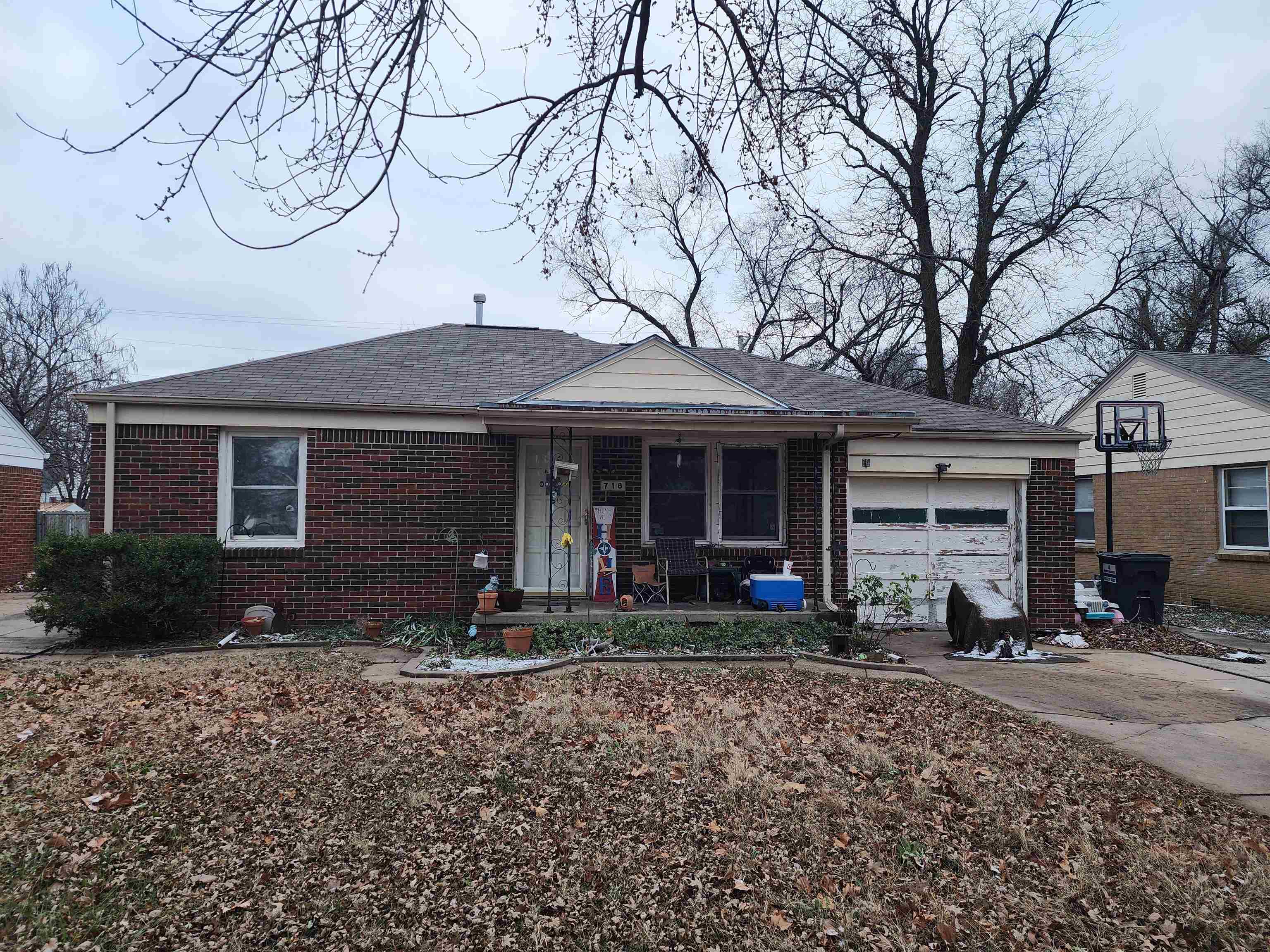 718 S Eastridge St Property Photo 1
