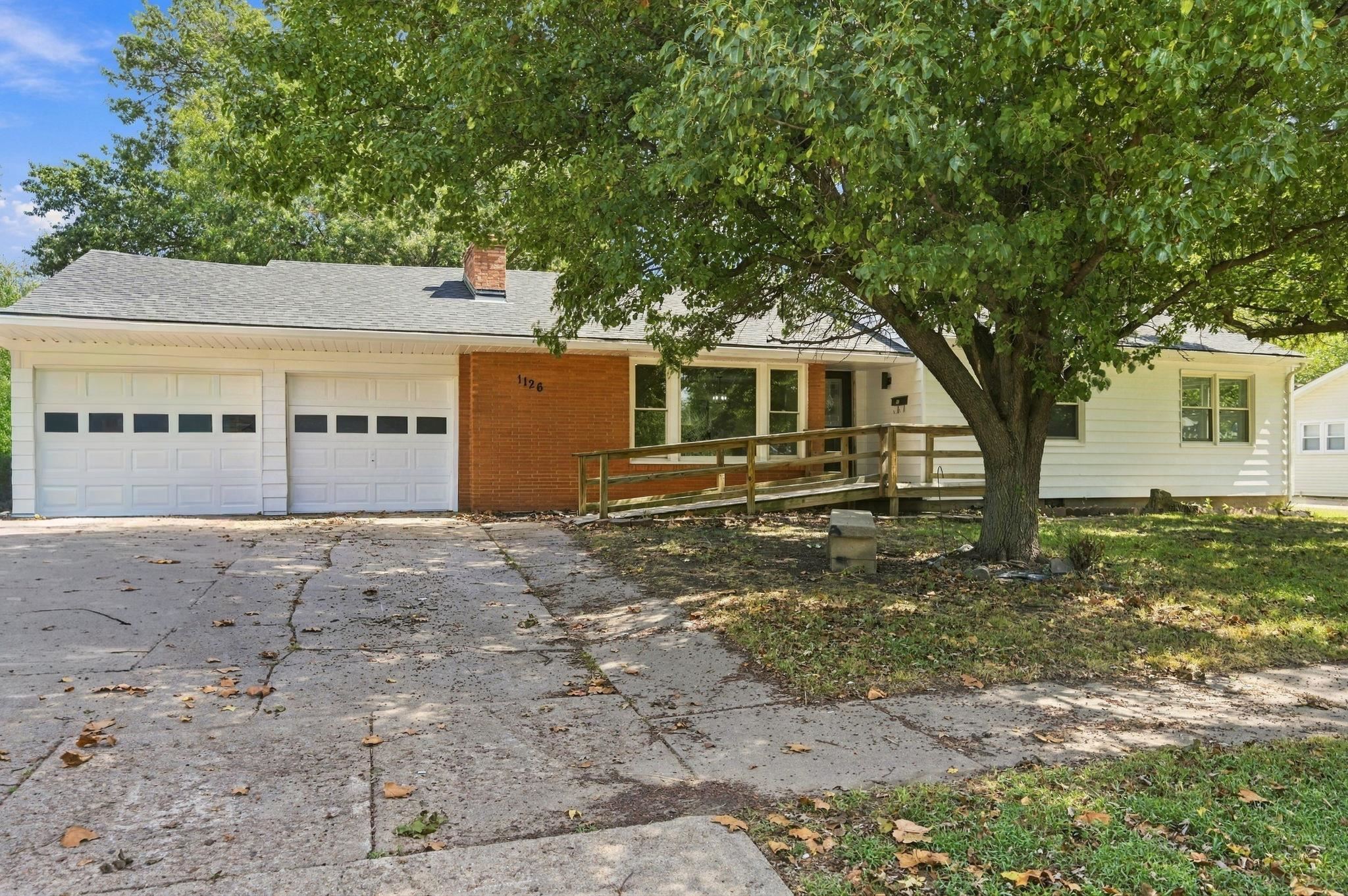 1126 Skelly St. Property Photo 3