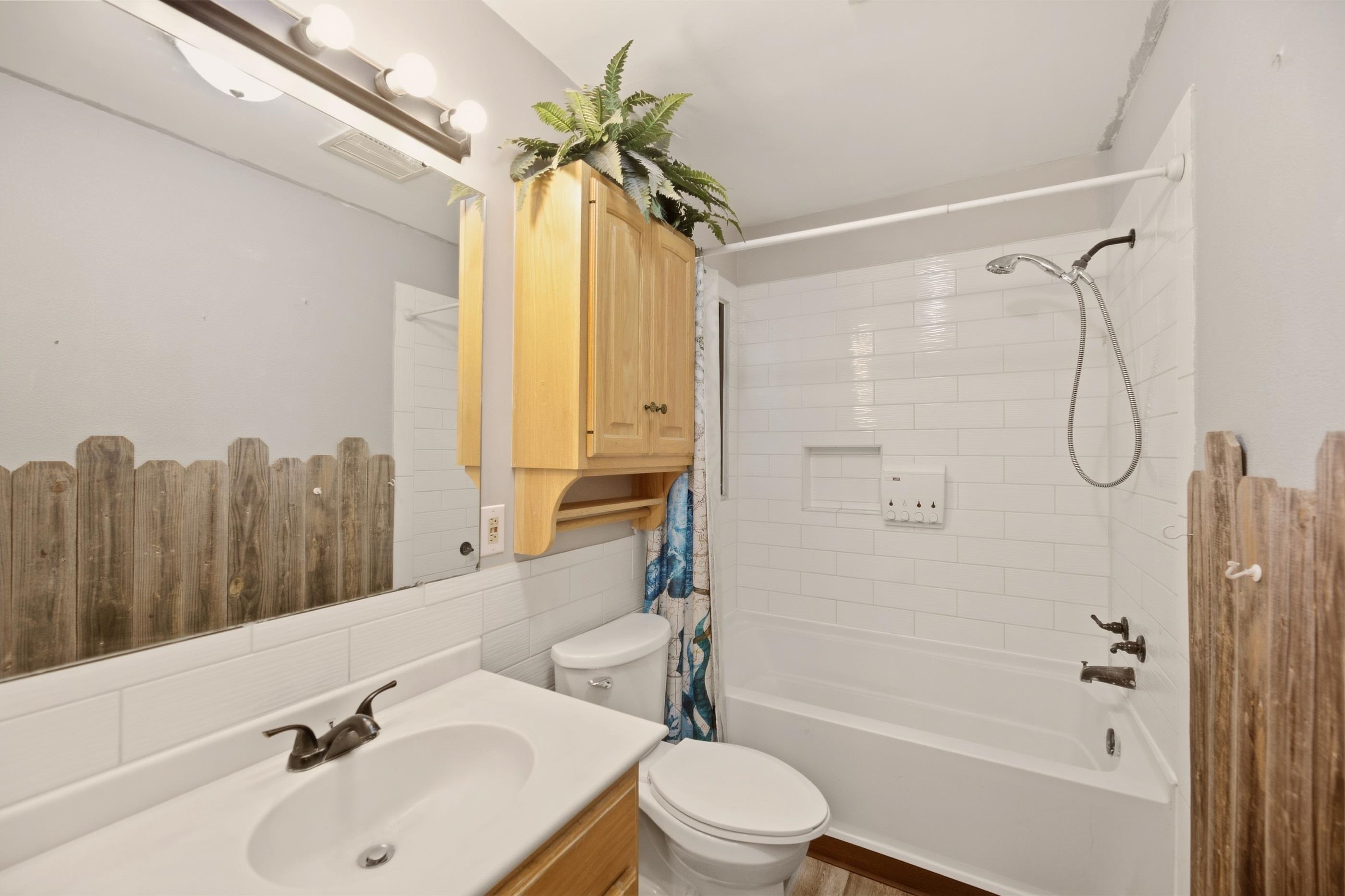 2525 S Oak Pass Property Photo 19