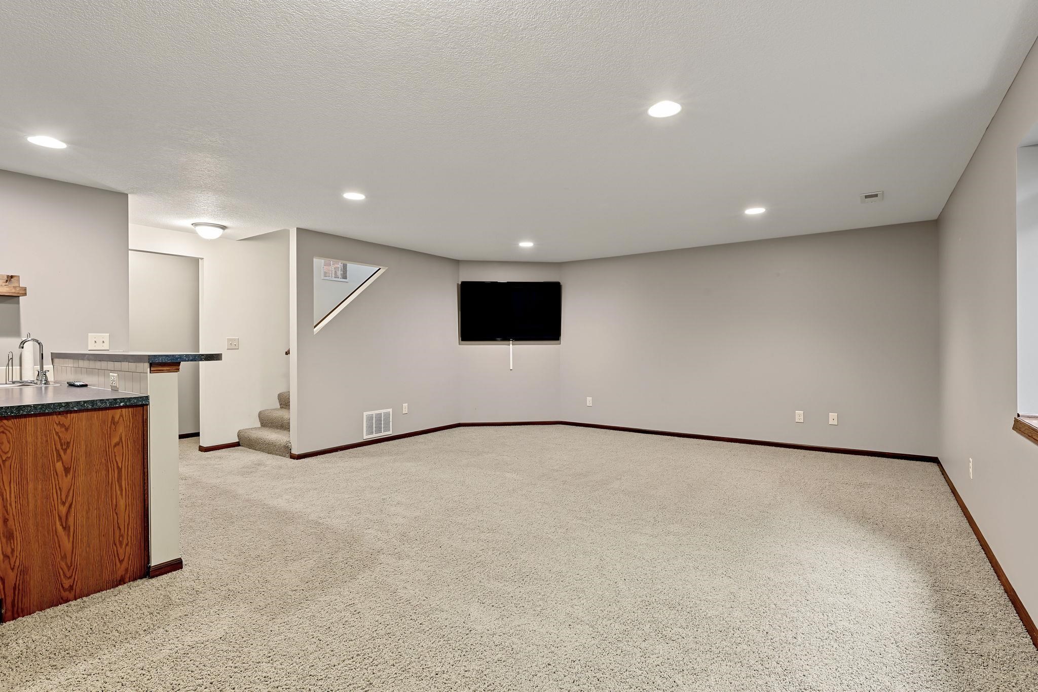 2417 N Woodridge Ct. Property Photo 21