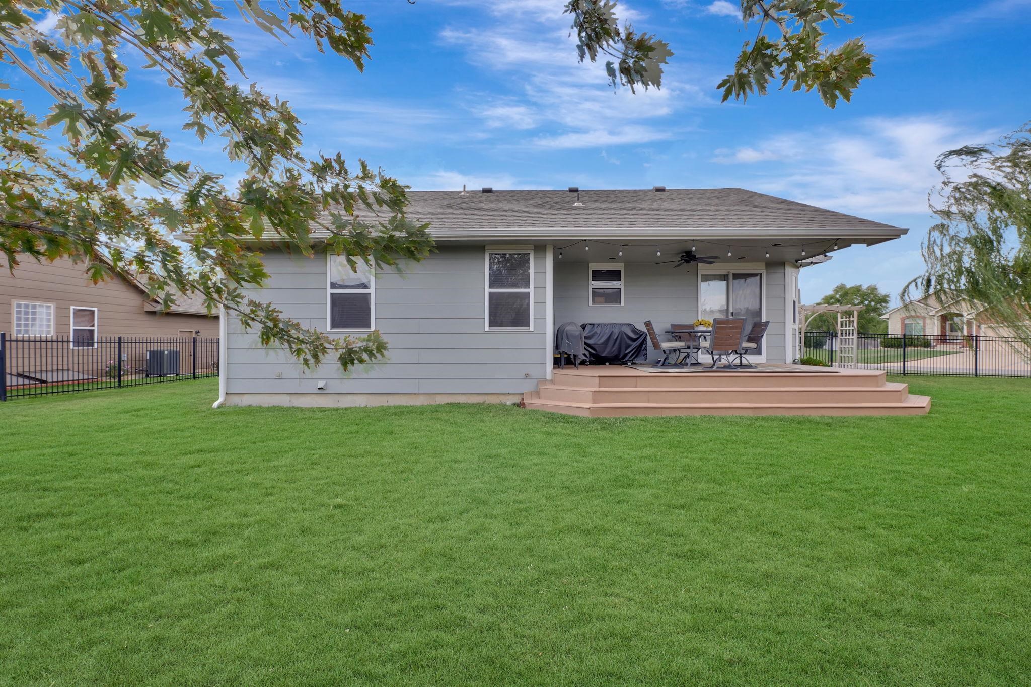 2417 N Woodridge Ct. Property Photo 33