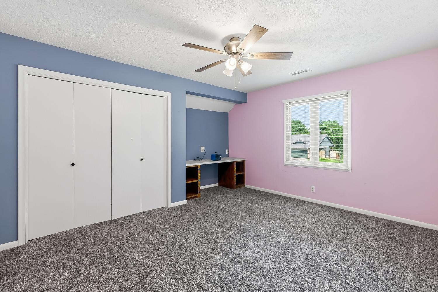 1701 N Amarado Property Photo 22