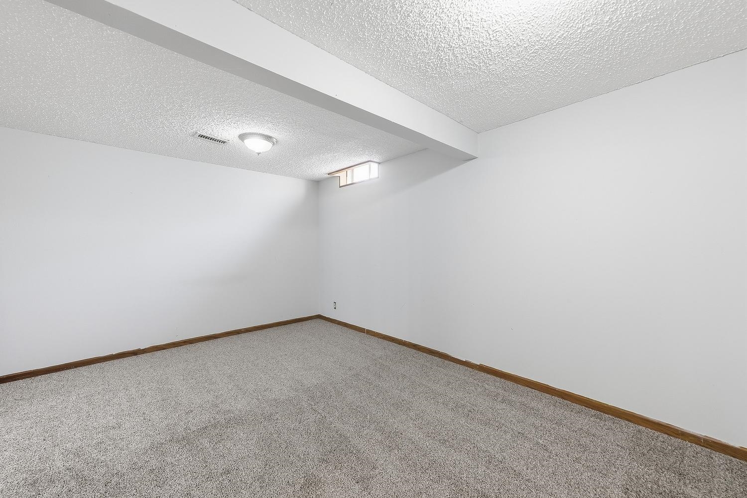1701 N Amarado Property Photo 29