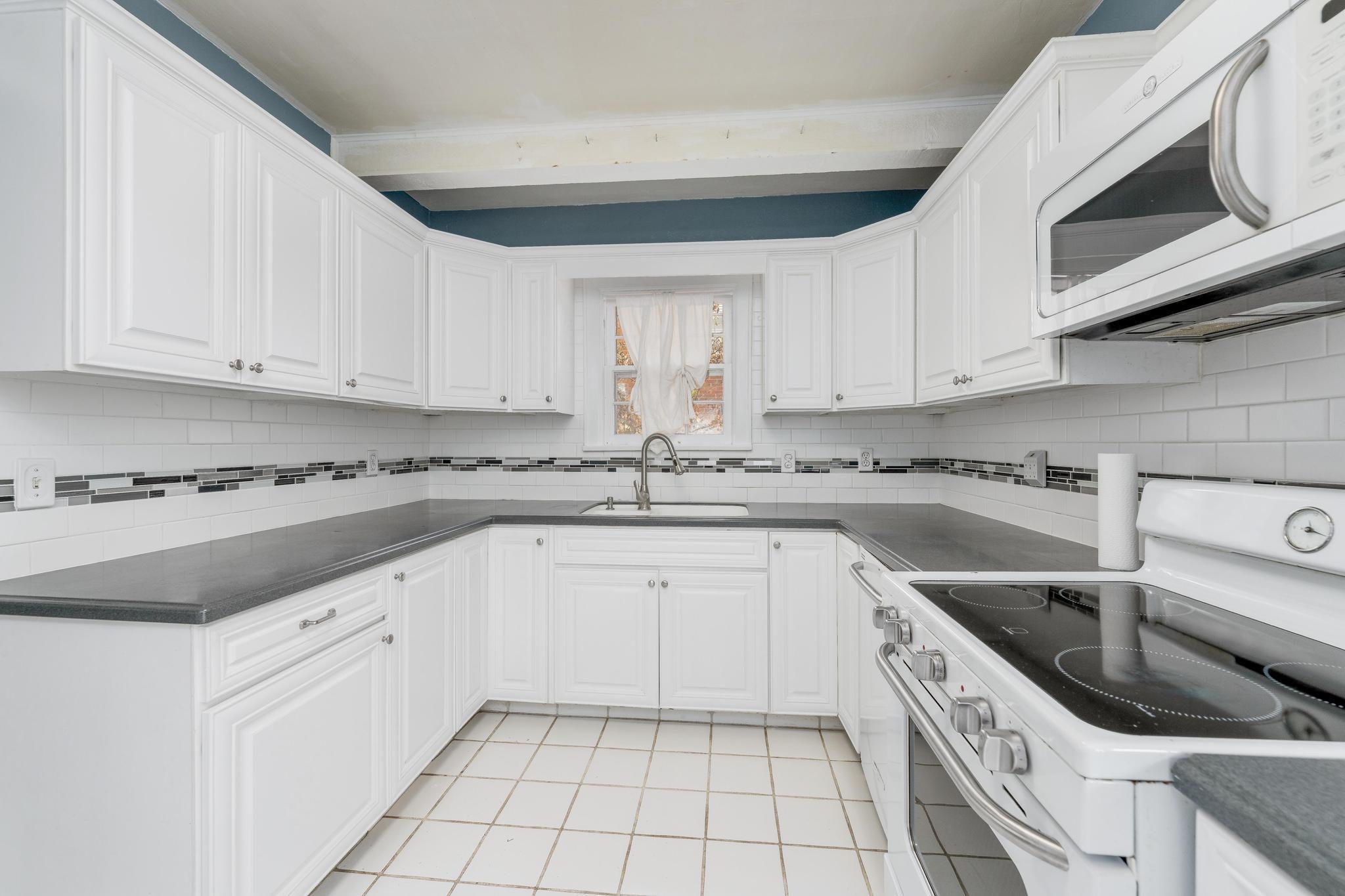 144 N Dellrose Ave Property Photo 10