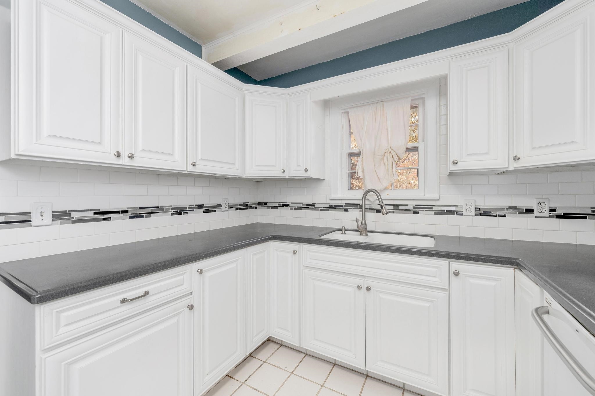 144 N Dellrose Ave Property Photo 11