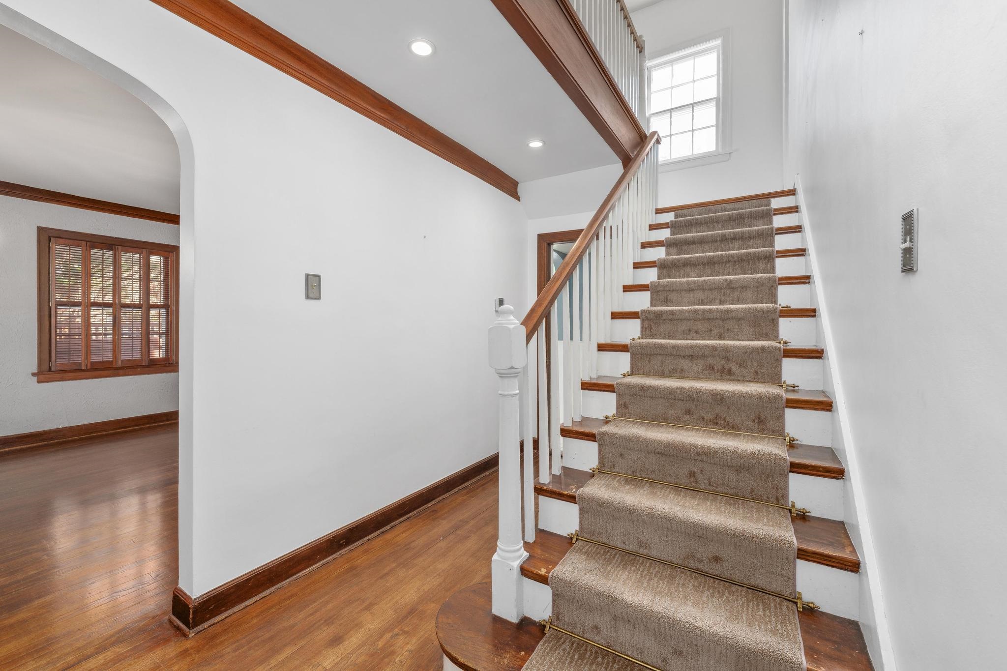 144 N Dellrose Ave Property Photo 17