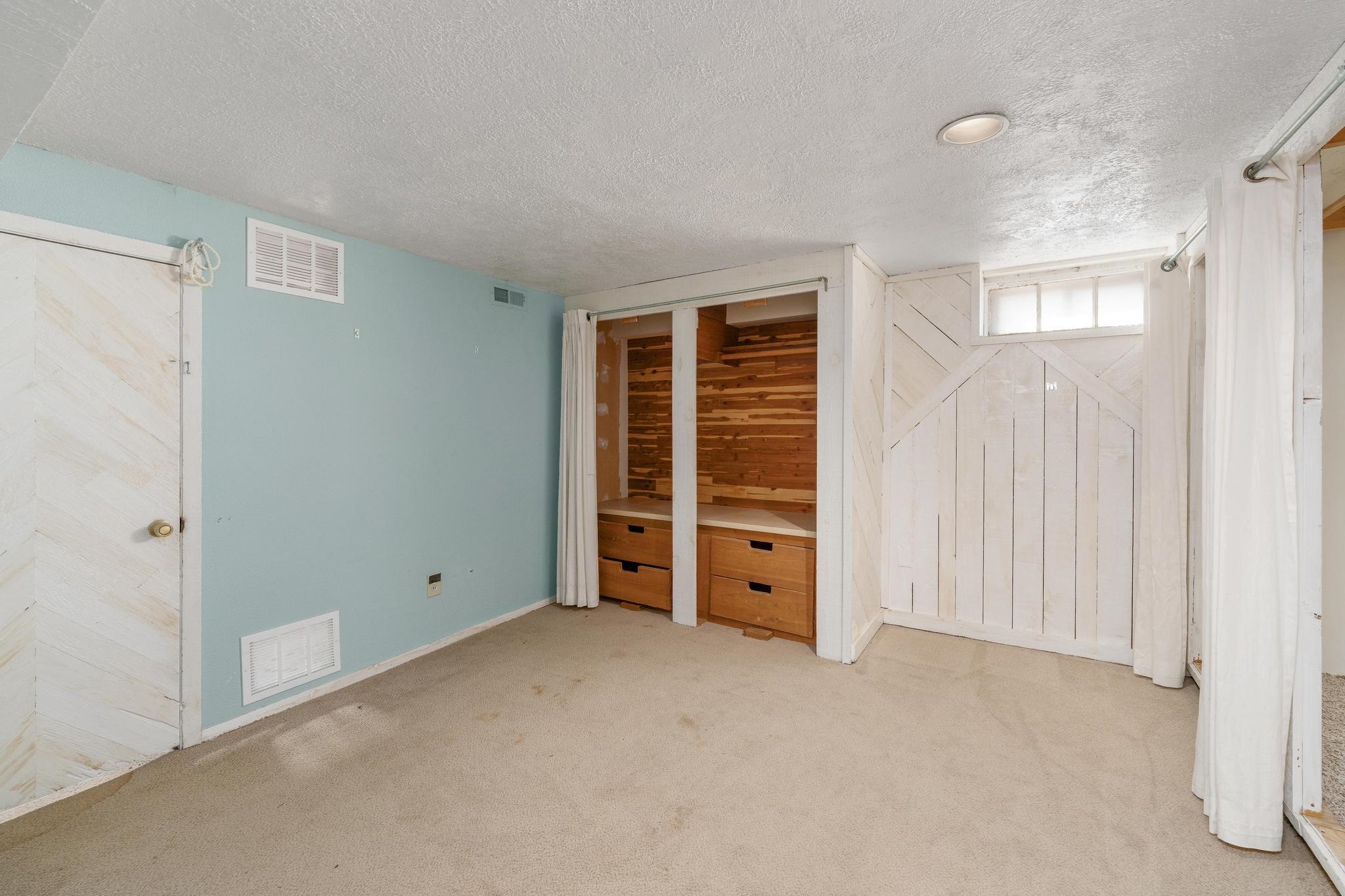 144 N Dellrose Ave Property Photo 26