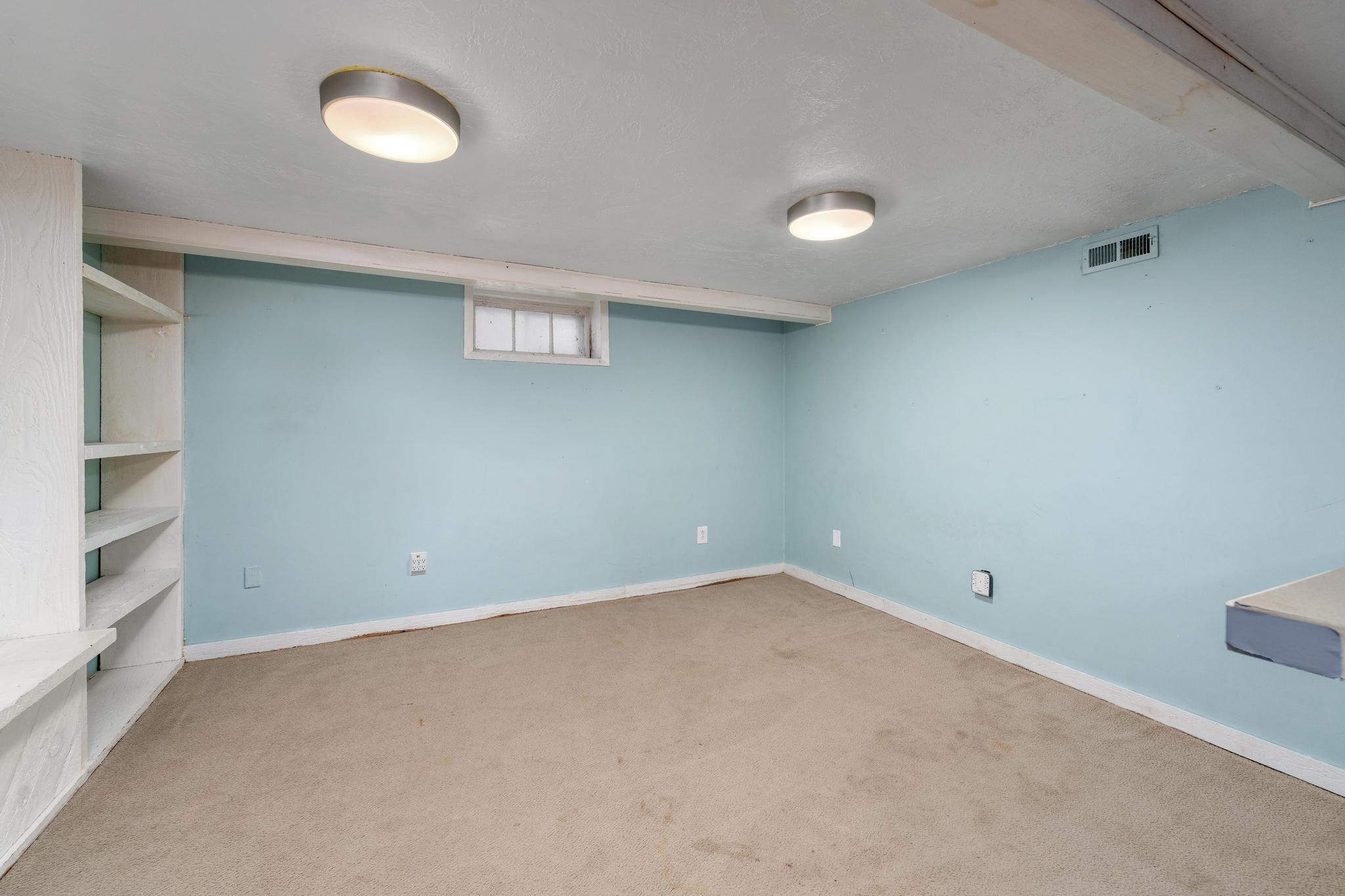 144 N Dellrose Ave Property Photo 27
