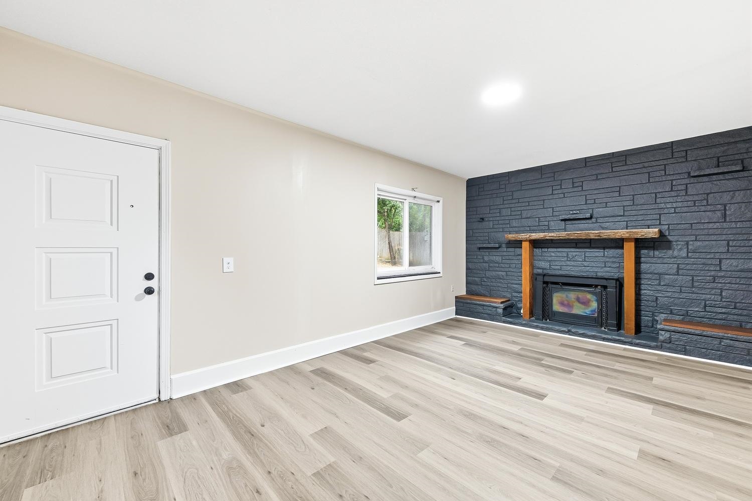 2308 S Belmont St Property Photo 7