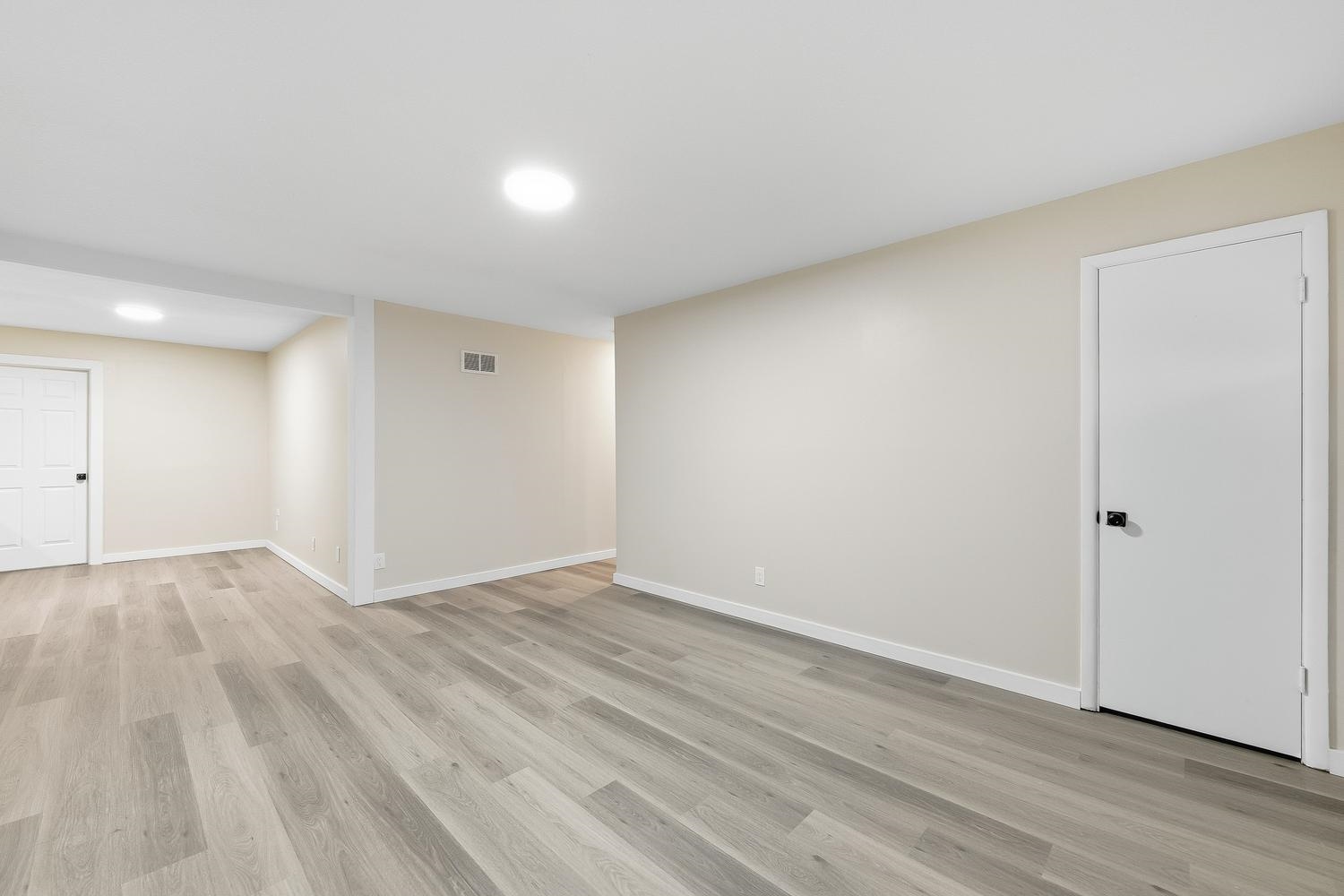 2308 S Belmont St Property Photo 15
