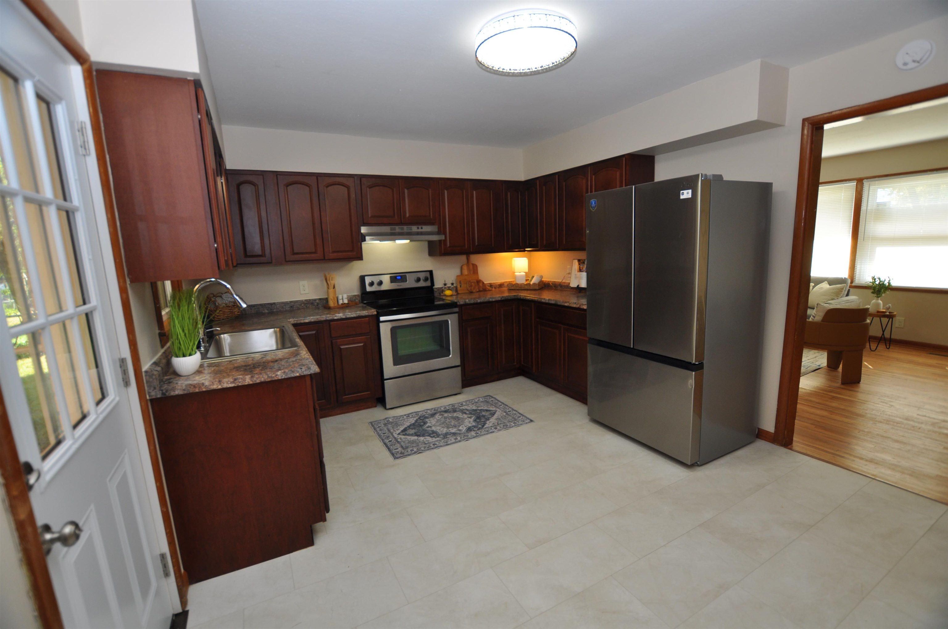 1712 Washington Property Photo 6
