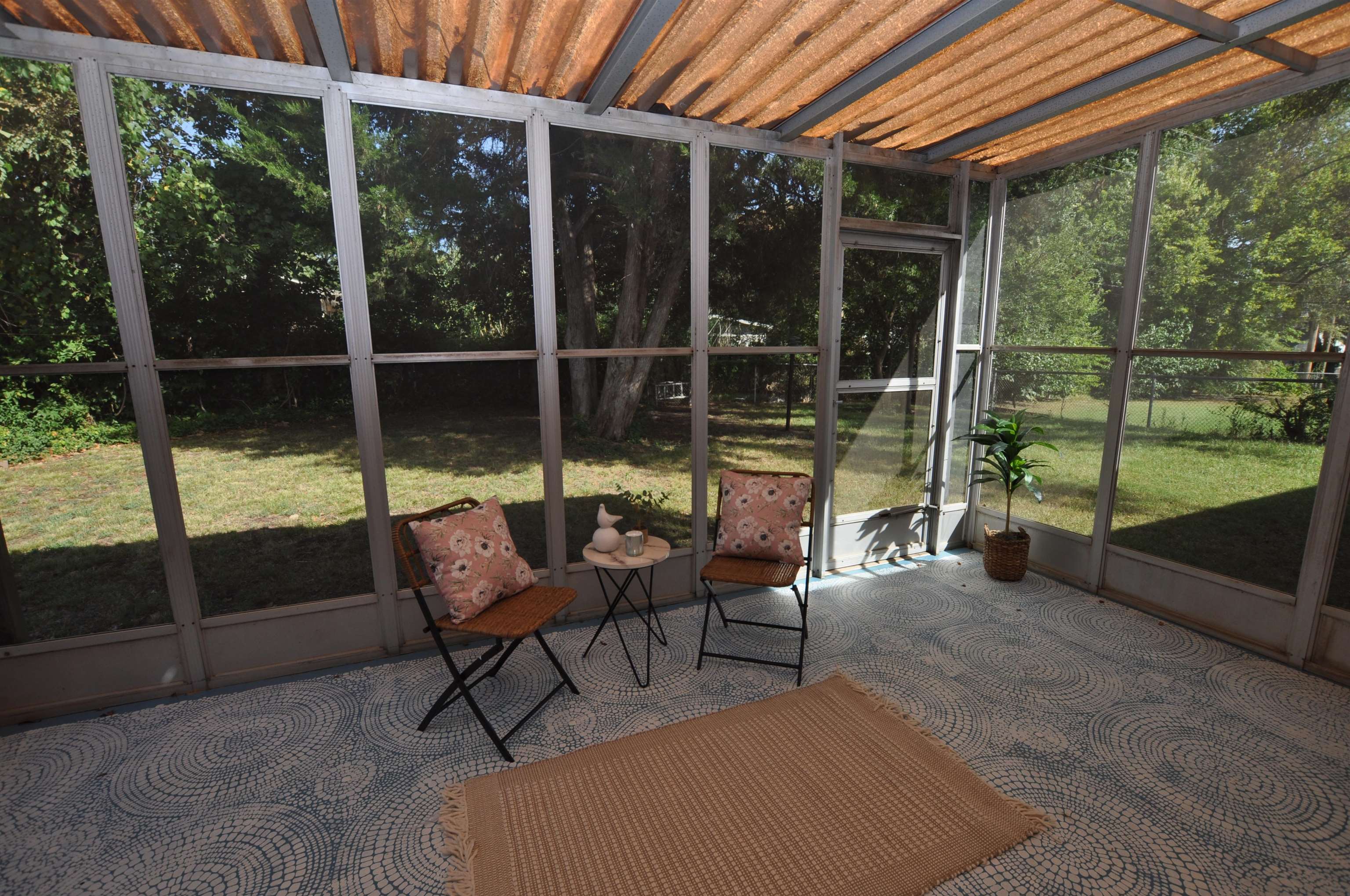 1712 Washington Property Photo 9