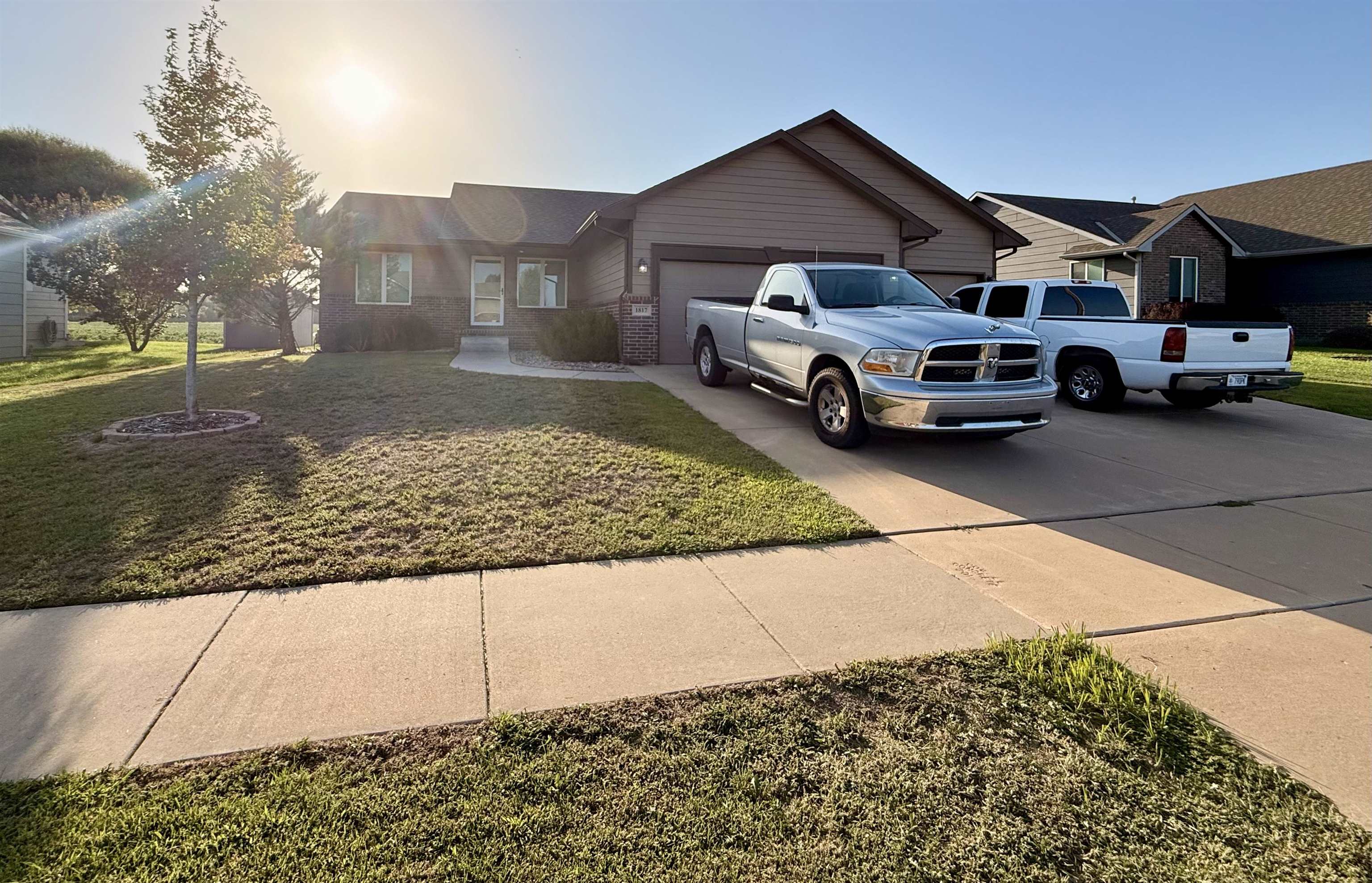 1817 N Kentucky Ln Property Photo 1
