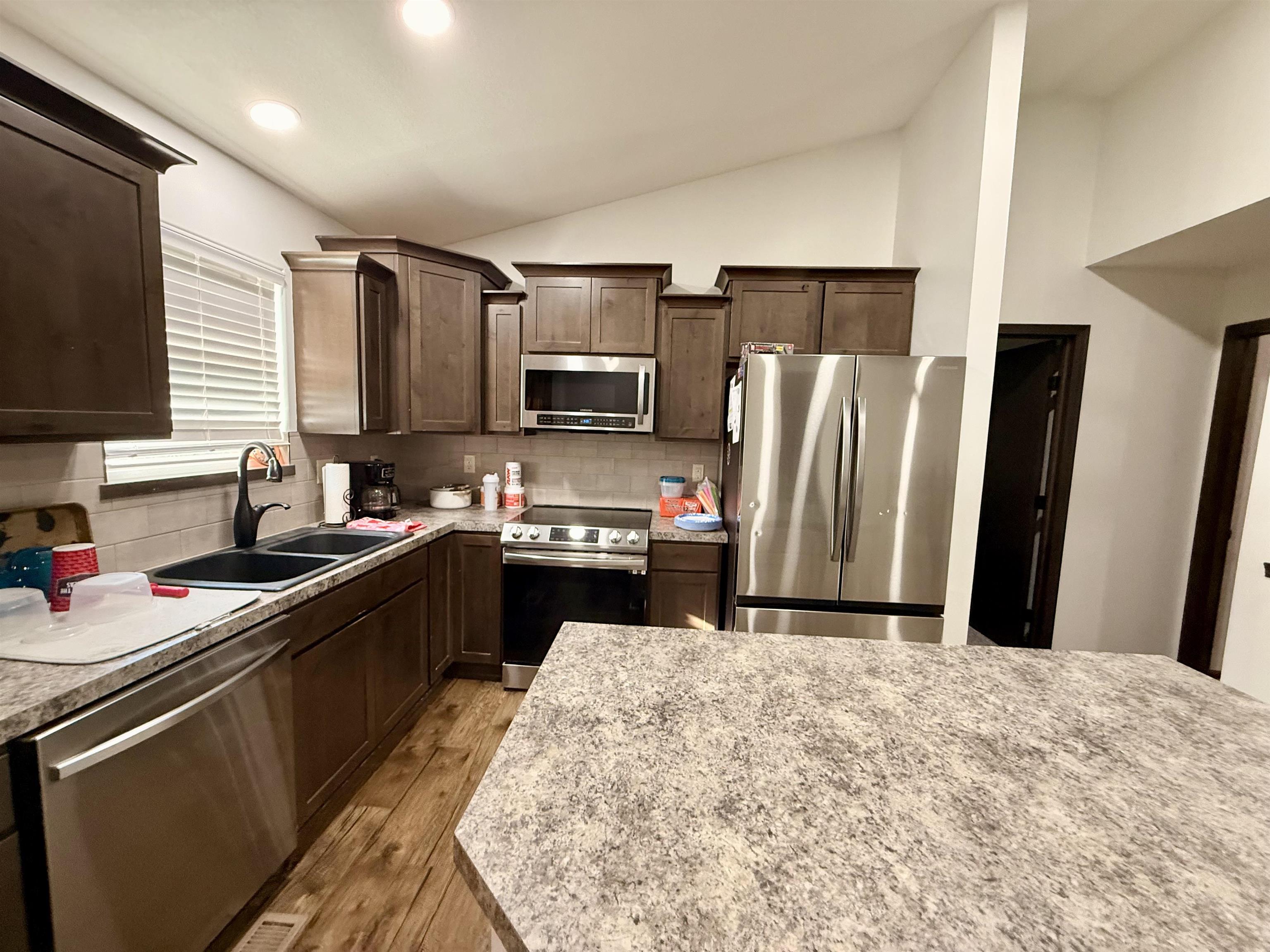 1817 N Kentucky Ln Property Photo 2